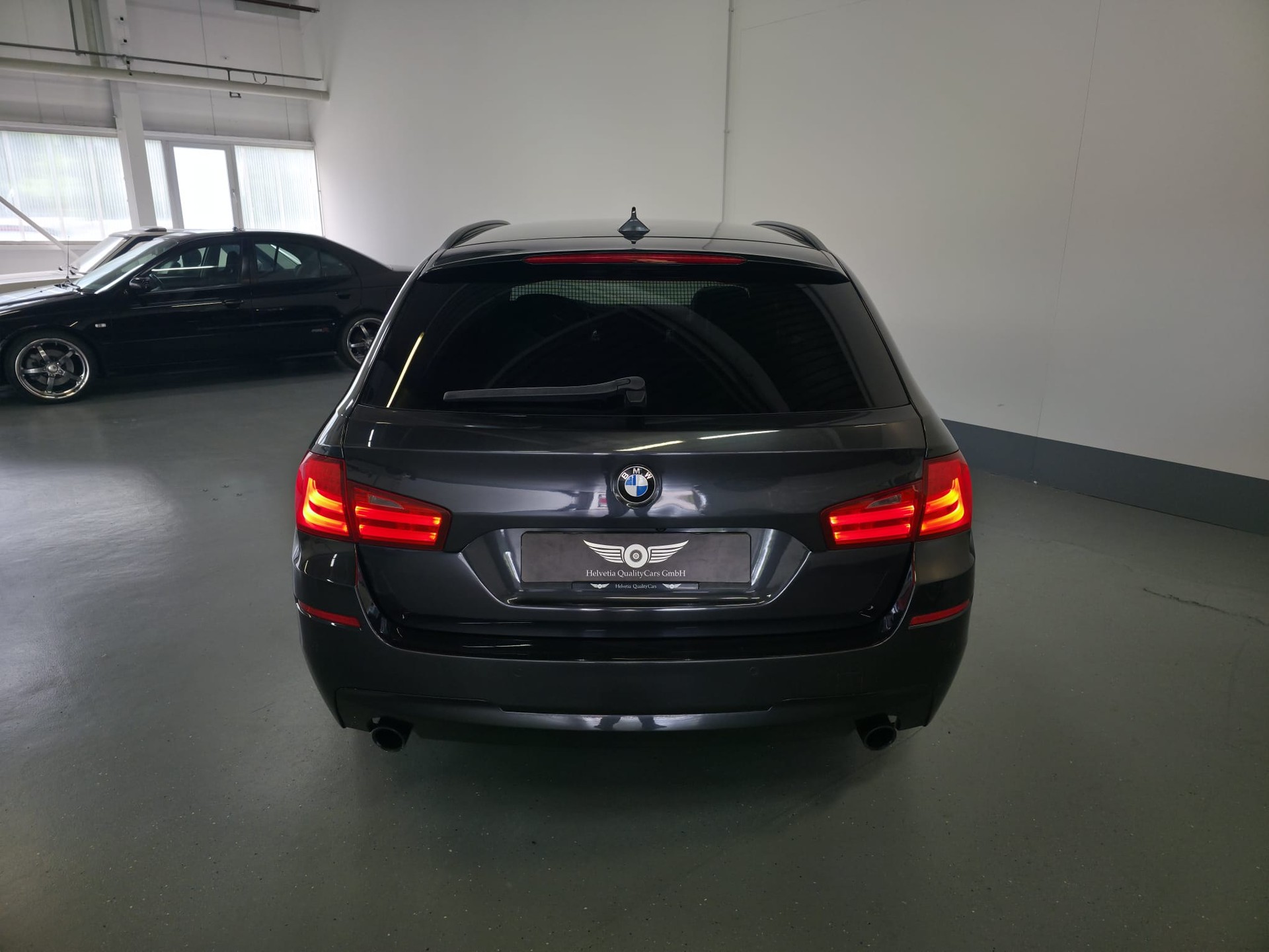 BMW 535i xDrive Touring Steptronic-image-17