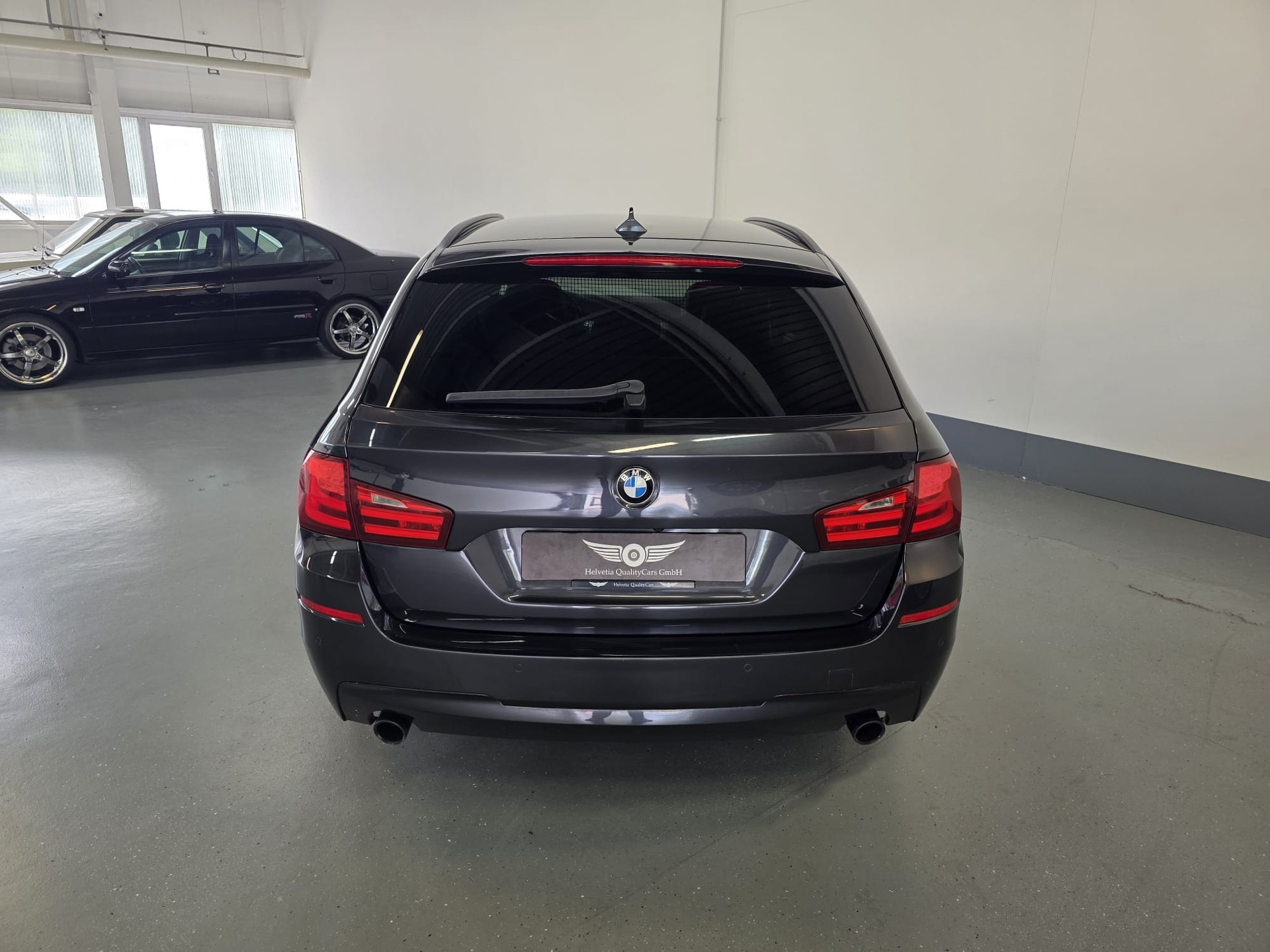 BMW 535i xDrive Touring Steptronic-image-16
