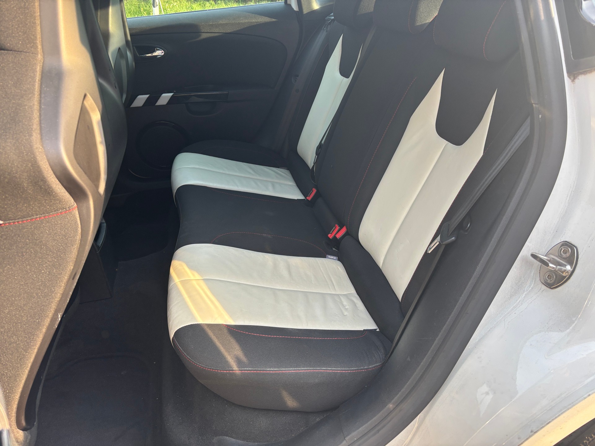 SEAT Leon 2.0 TSI Cupra-image-7