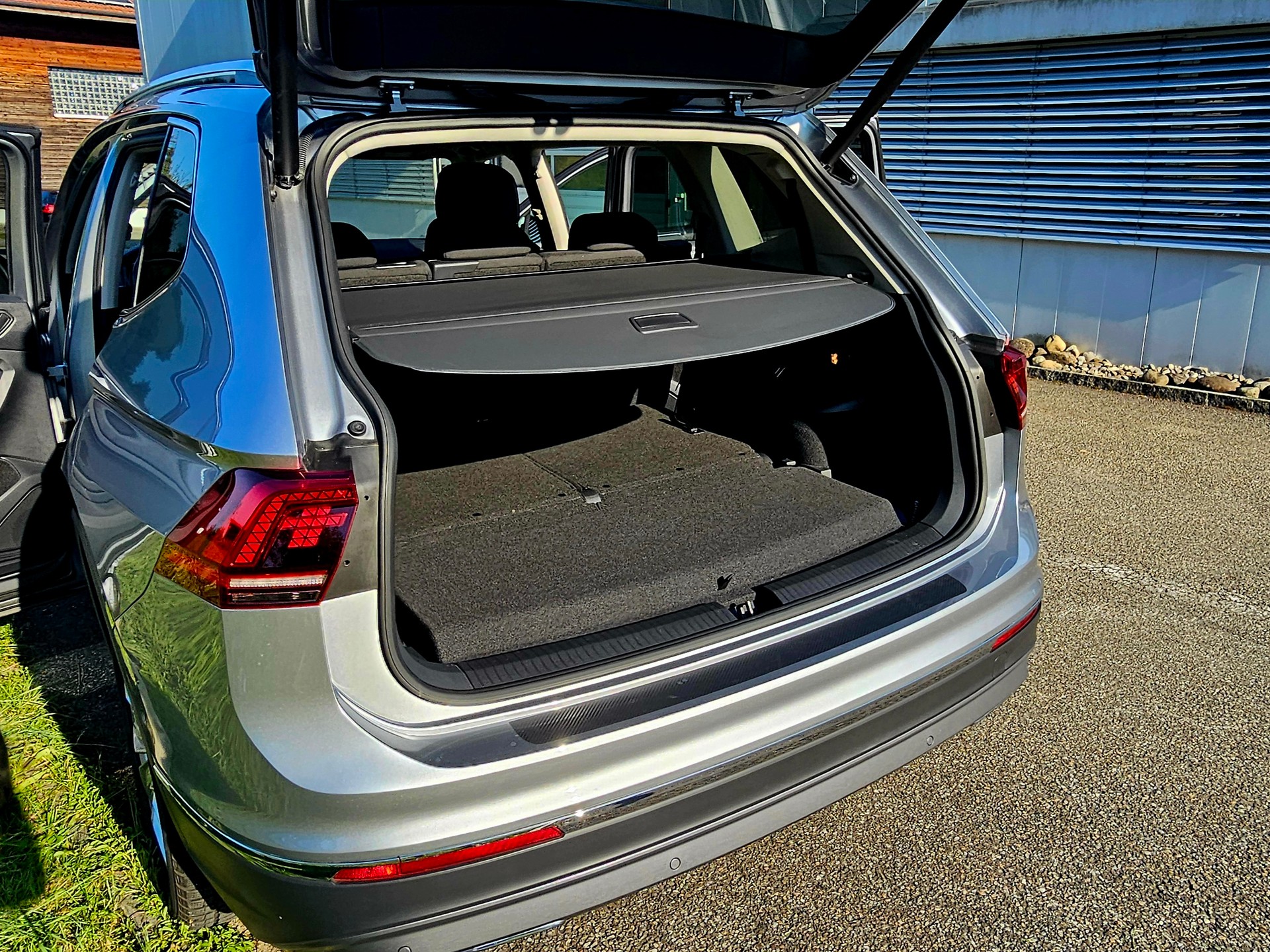 VW Tiguan Allspace 2.0TSI Highline 4Motion DSG-image-5