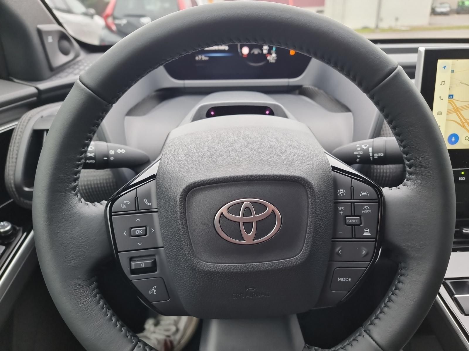 TOYOTA bZ4X Premium AWD-image-12