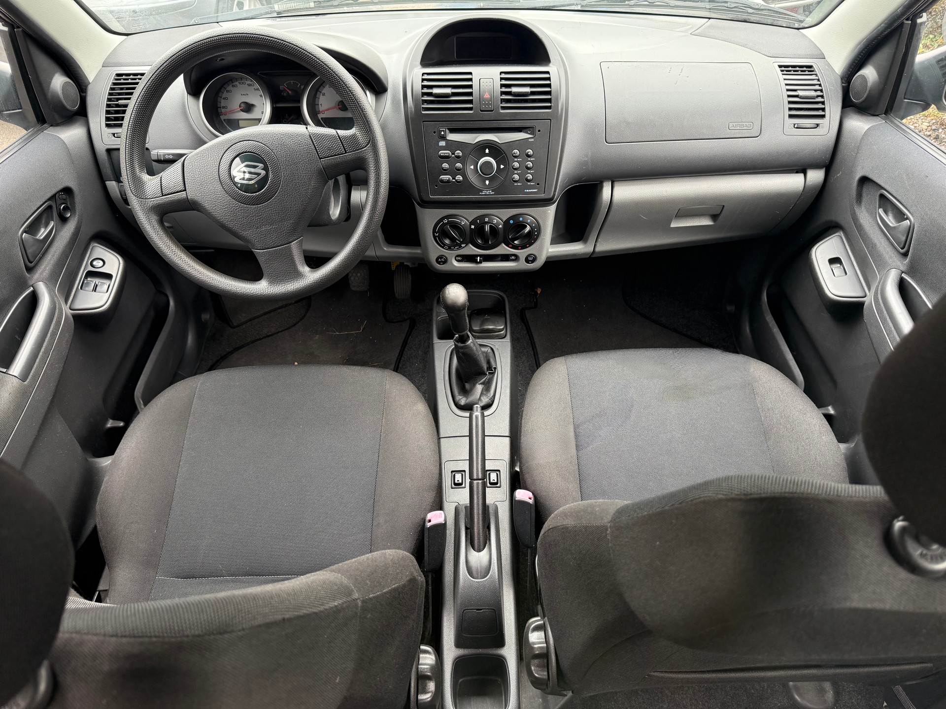 SUZUKI Ignis 1.5 16V GL Top 4x4-image-4