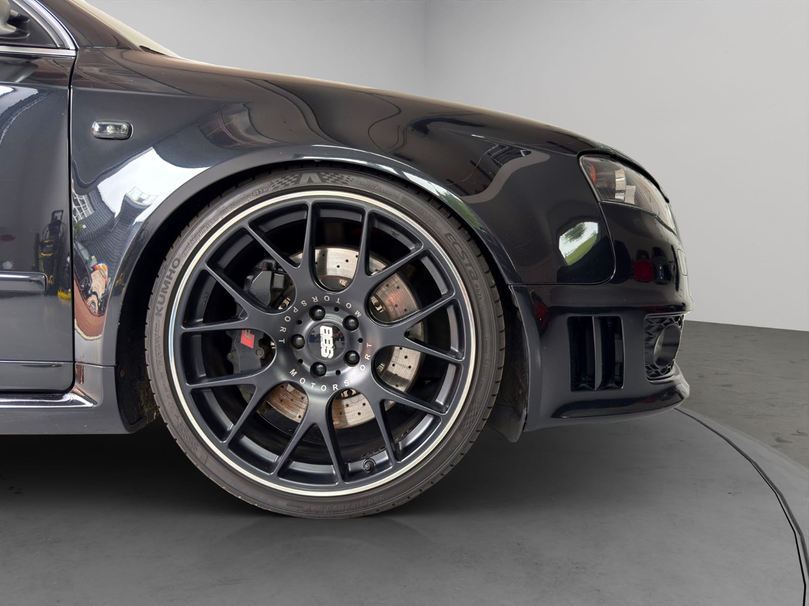 AUDI RS4 4.2 V8 quattro-image-8