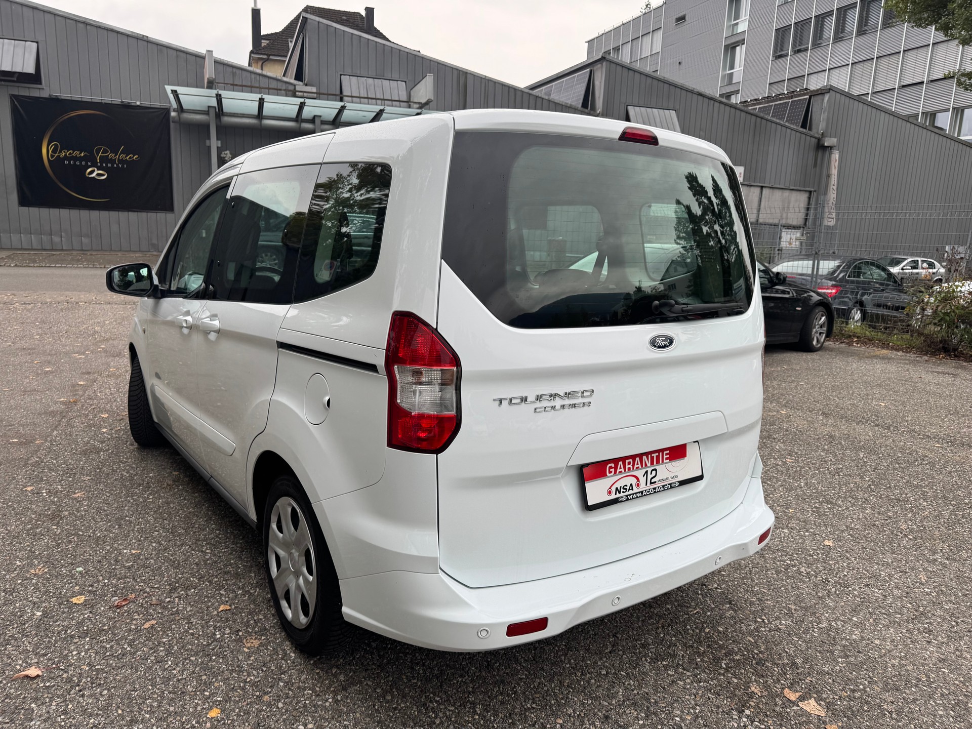 FORD Tourneo Courier 1.0 SCTi Trend * 05x Sitze * Klimaanlage * Tempomat * PDC H * Sitzheizung * Frisch Ab MFK-image-5