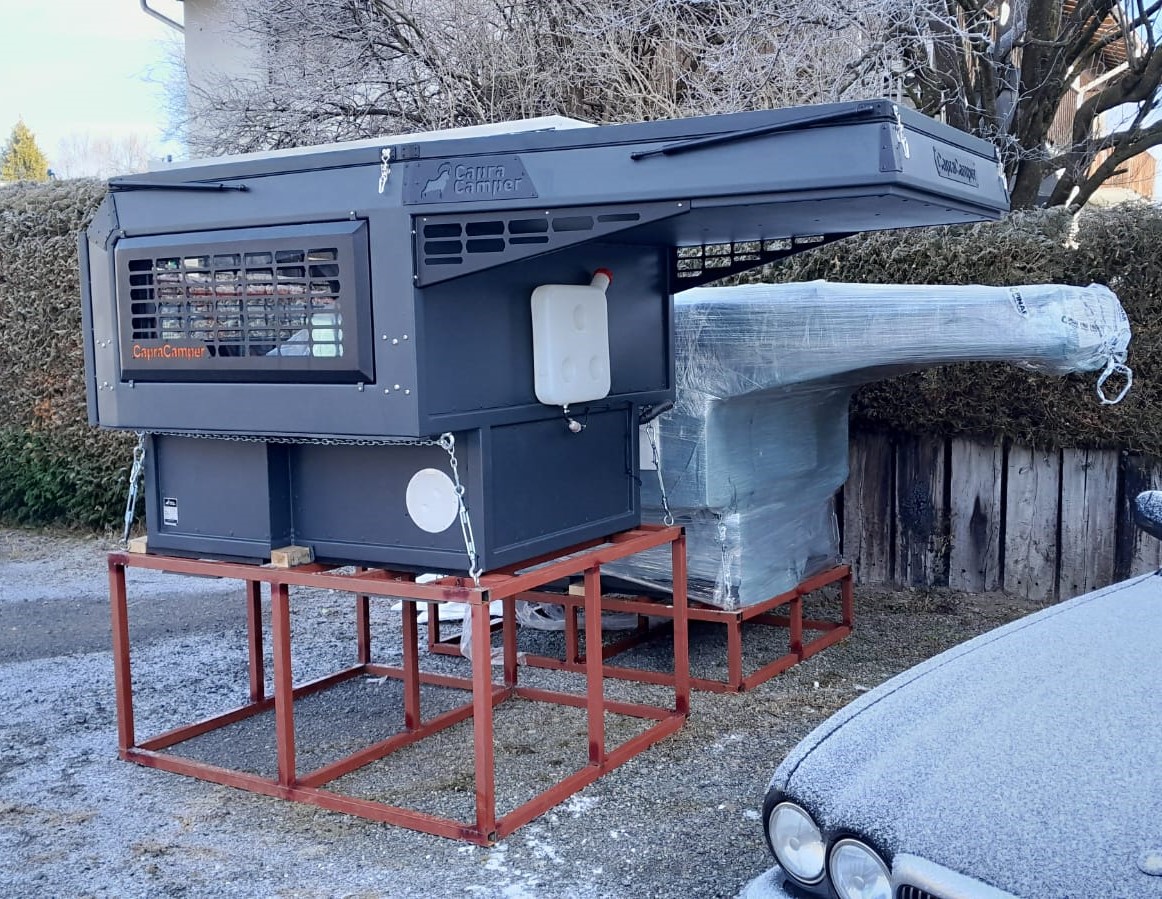 TOYOTA HI-LUX 2,8 4x4 / silber metallic / Technik Paket / inkl. AHK 3,5 Tonnen + Wanne *** letzter Diesel Power ohne Mildhybrid ***-image-19