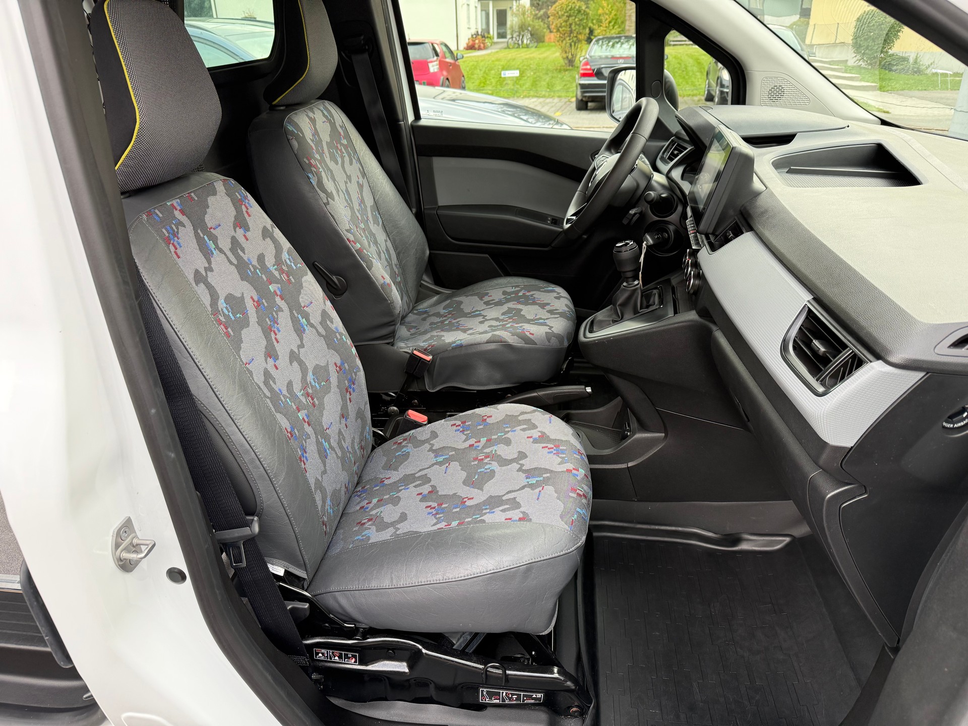 RENAULT Kangoo Van 1.5 dCi 95 Extra *AHK*-image-16