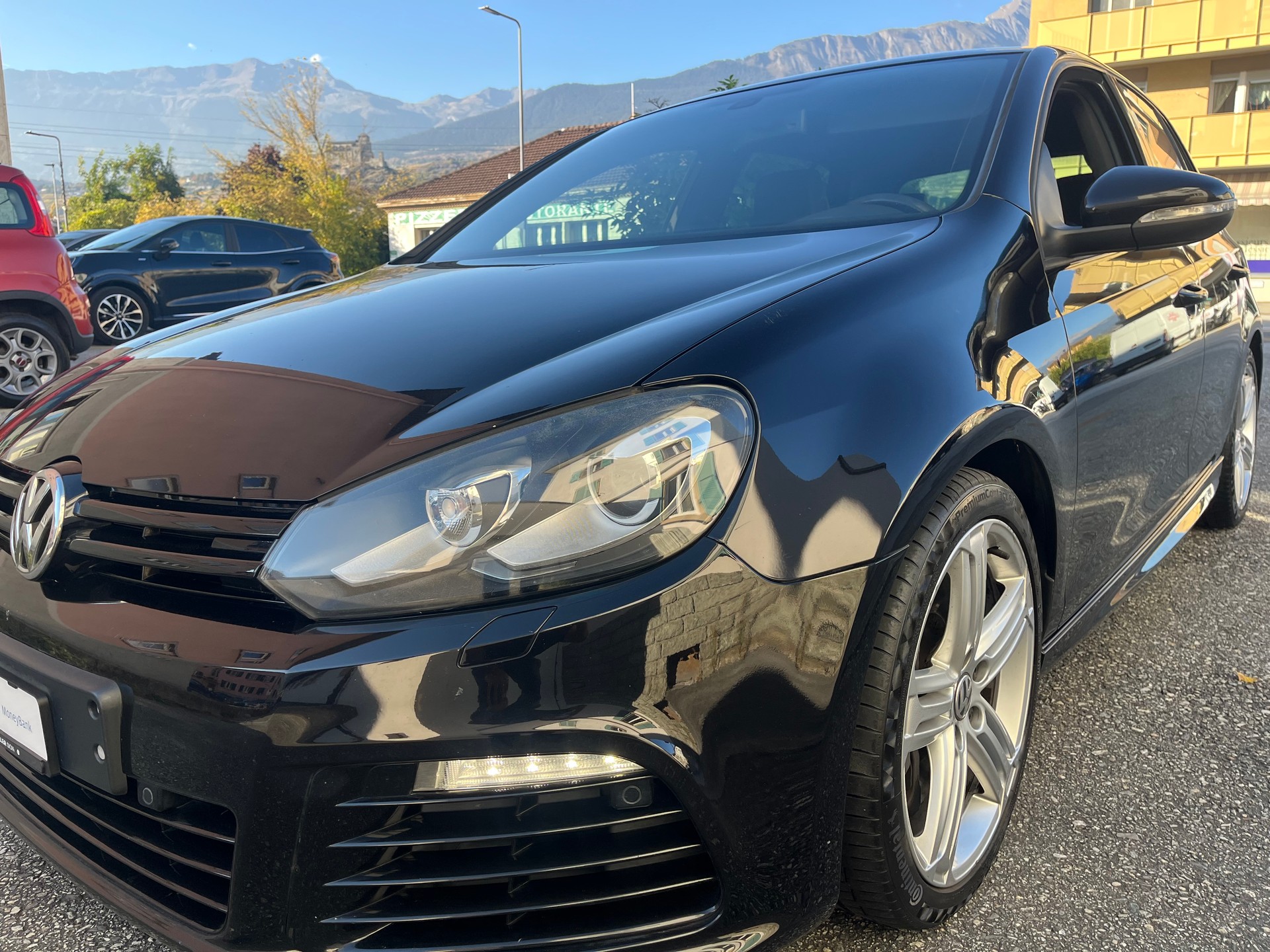 VW Golf 2.0 TSI R 4Motion-image-9