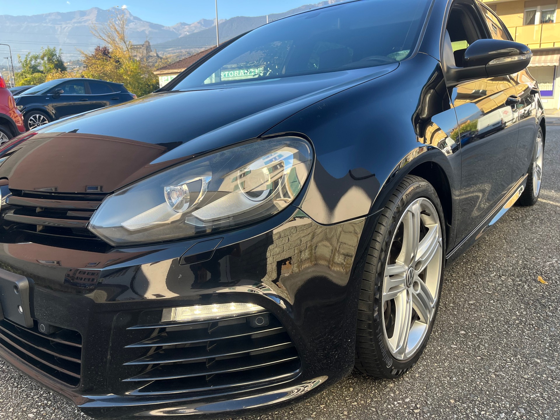 VW Golf 2.0 TSI R 4Motion-image-11