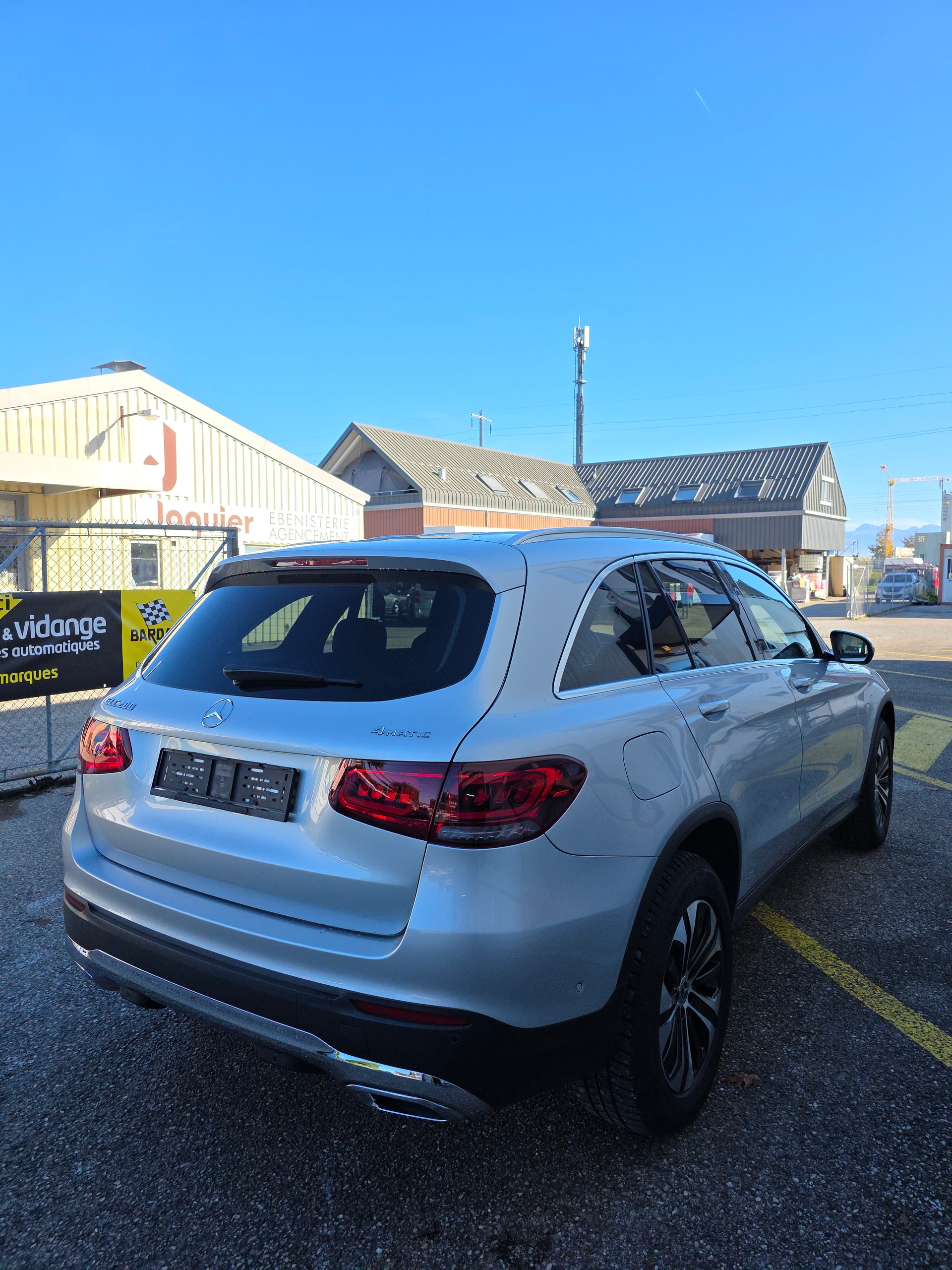 MERCEDES-BENZ GLC 200 4Matic 9G-Tronic-image-3