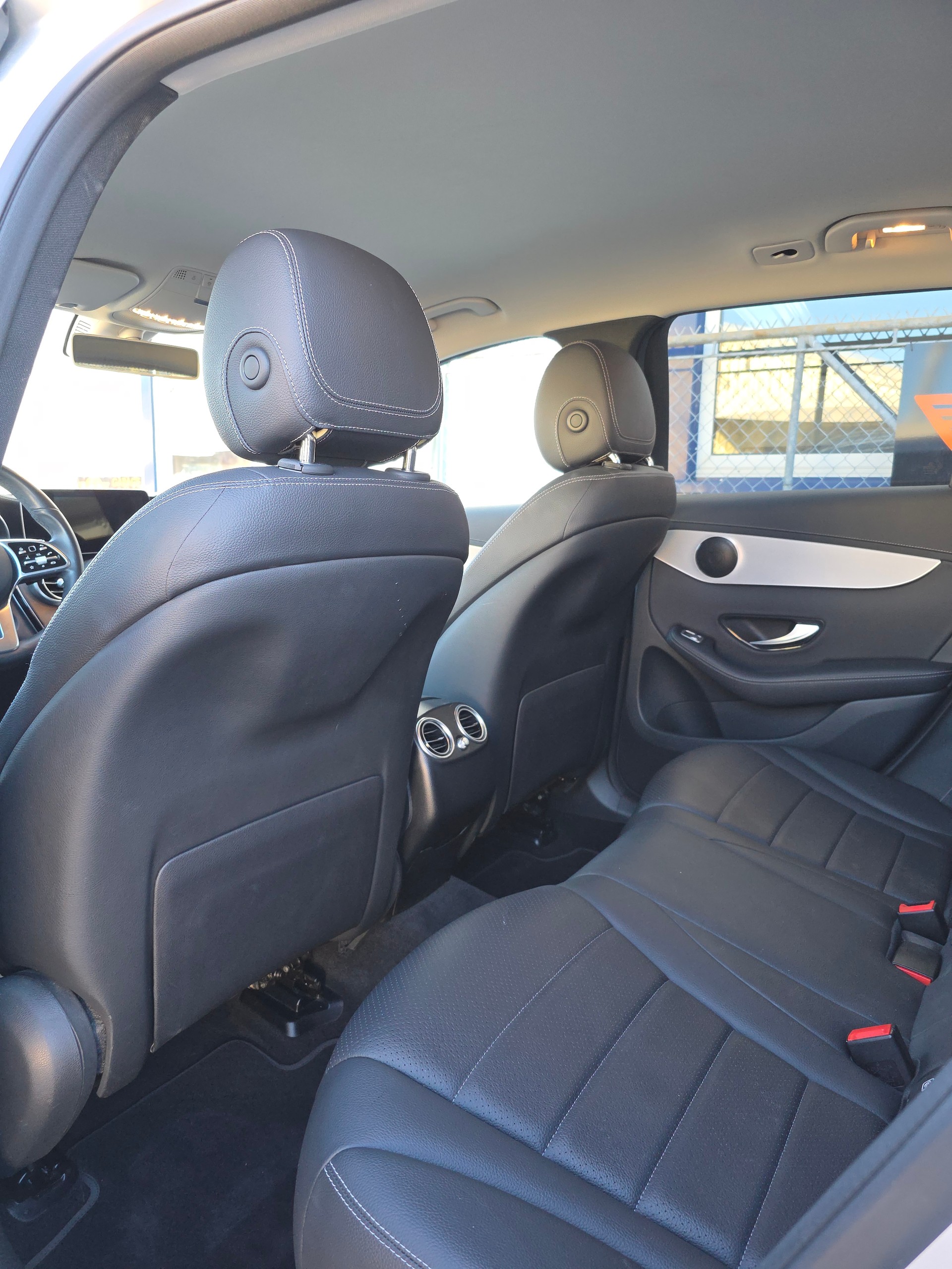 MERCEDES-BENZ GLC 200 4Matic 9G-Tronic-image-8