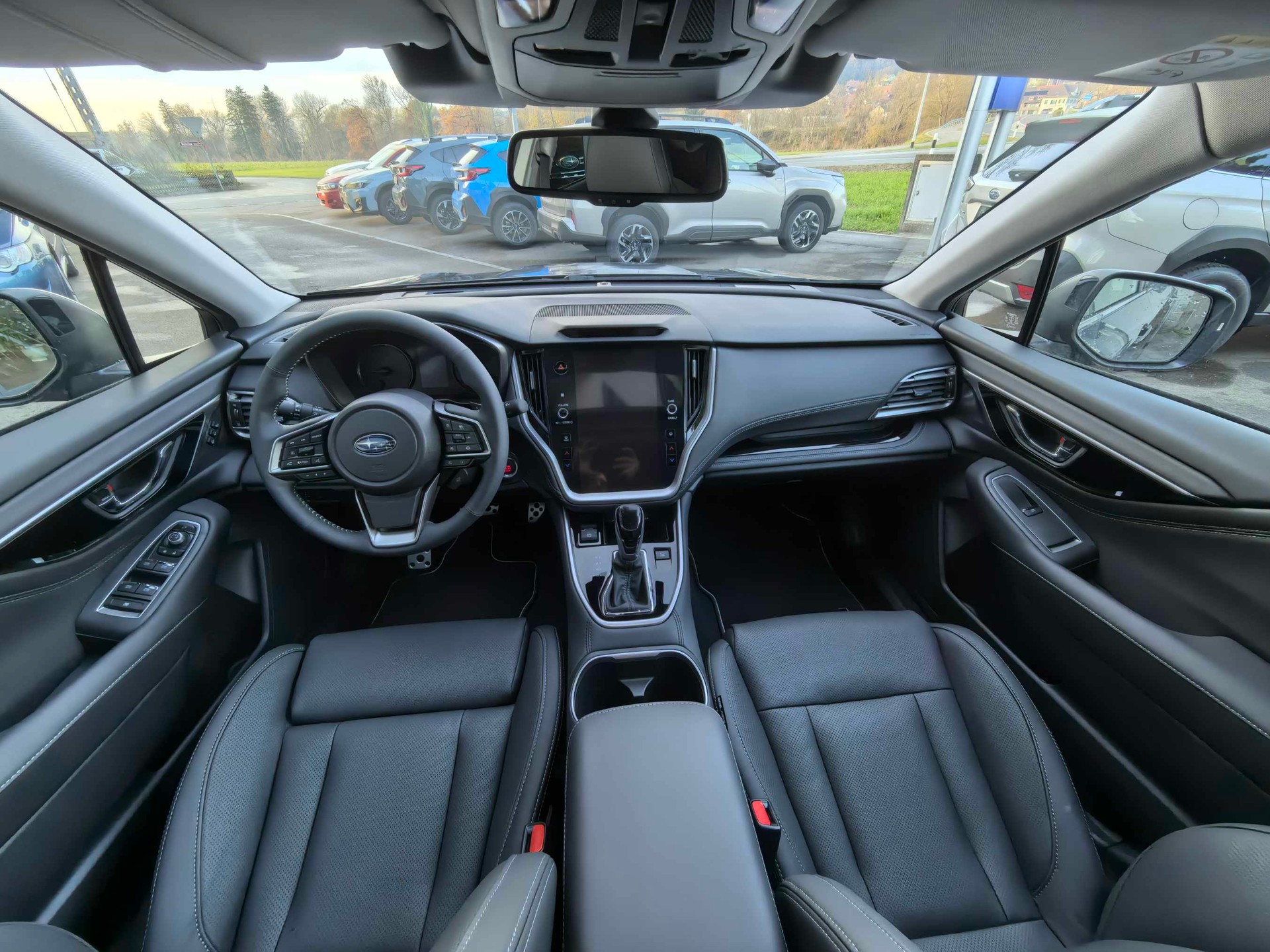 SUBARU Outback 2.5i Luxury AWD Lineartronic "Final Edition"-image-6
