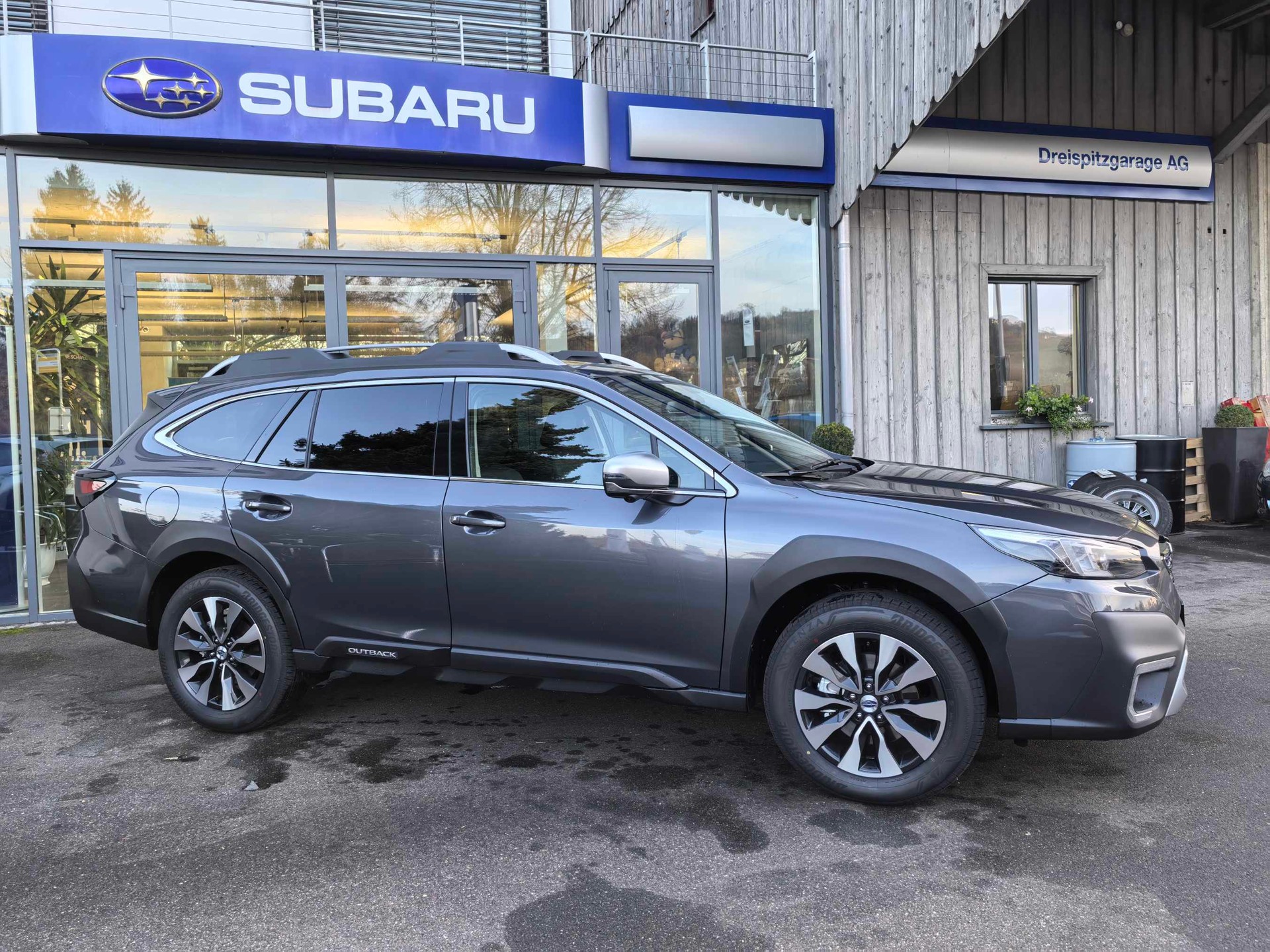 SUBARU Outback 2.5i Luxury AWD Lineartronic "Final Edition"-image-3