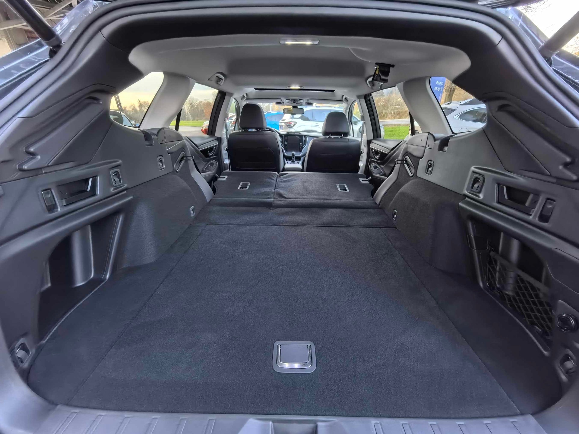 SUBARU Outback 2.5i Luxury AWD Lineartronic "Final Edition"-image-9