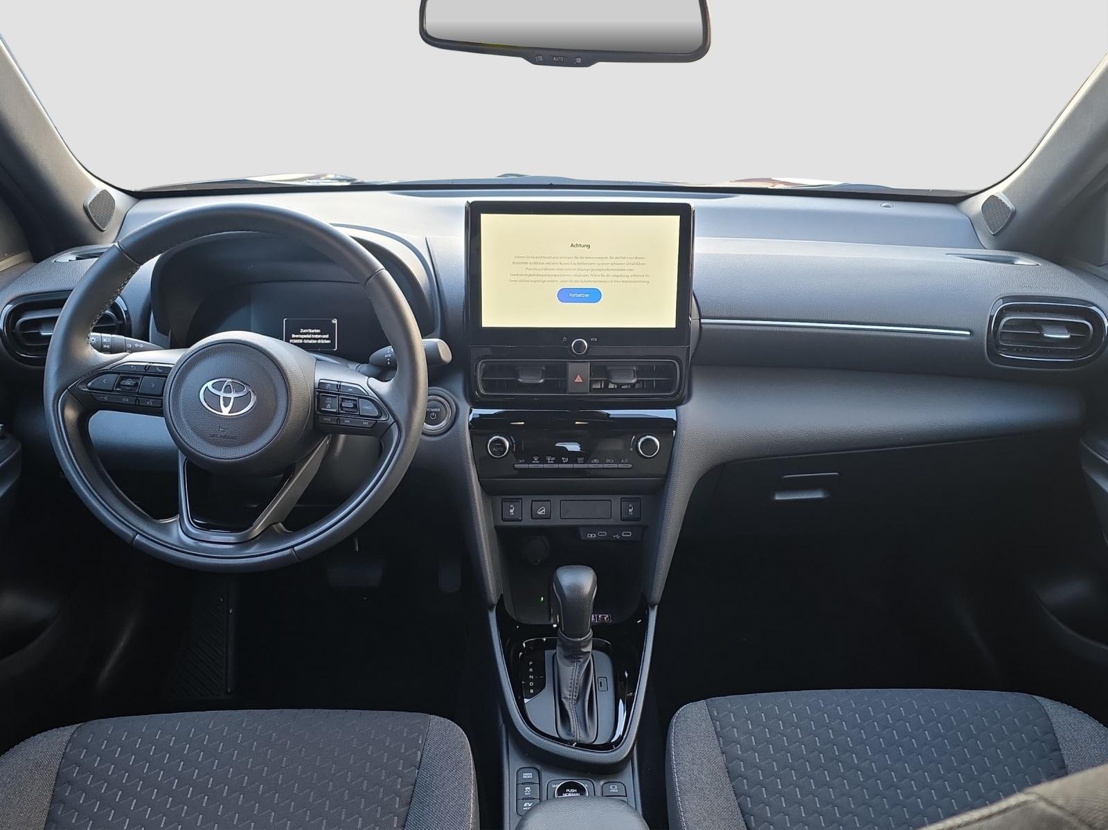 TOYOTA Yaris Cross 1.5 VVT-i HSD Trend AWD-i-image-8