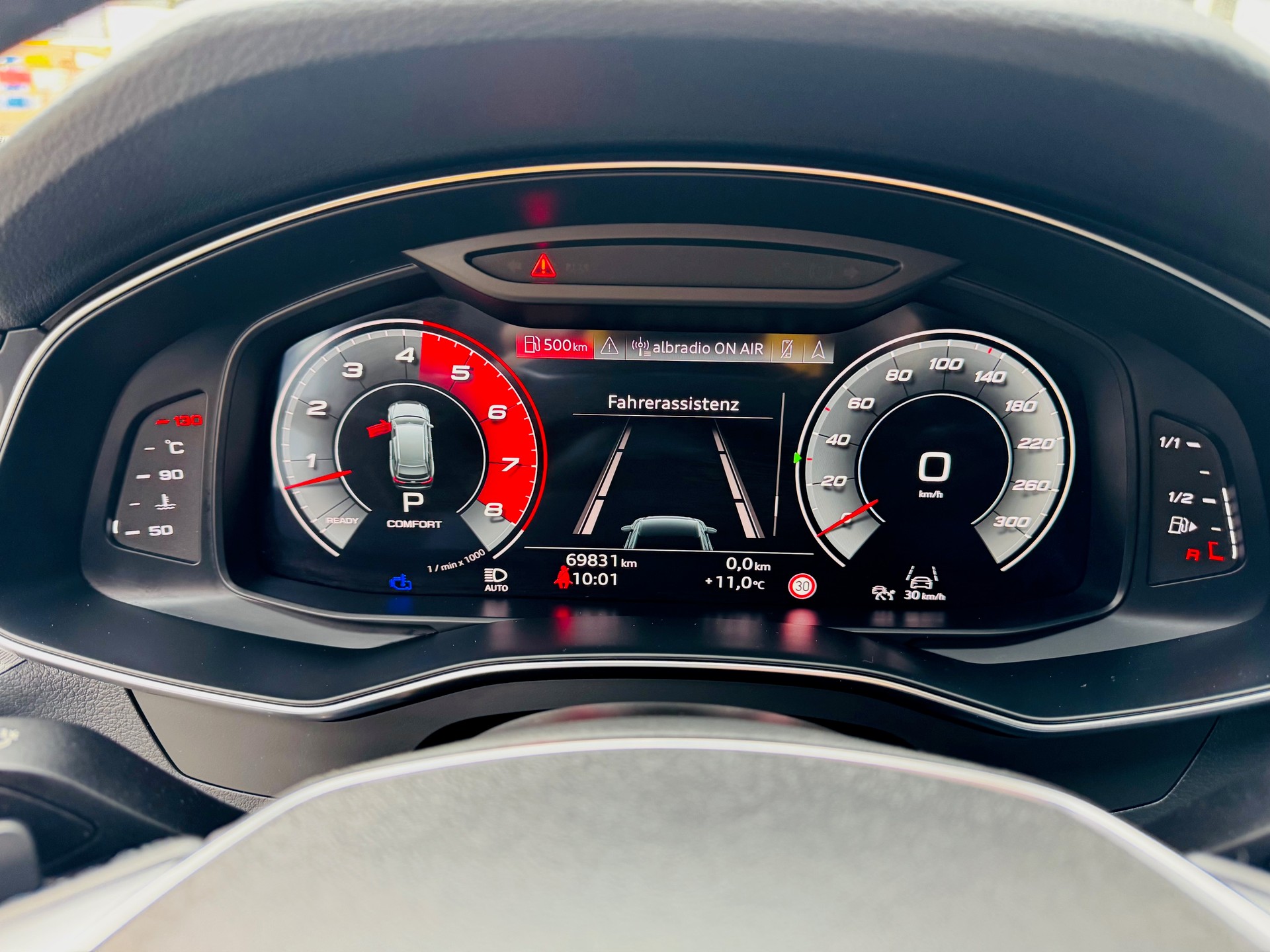 AUDI A6 Avant 55 TFSI Sport quattro S-tronic-image-10