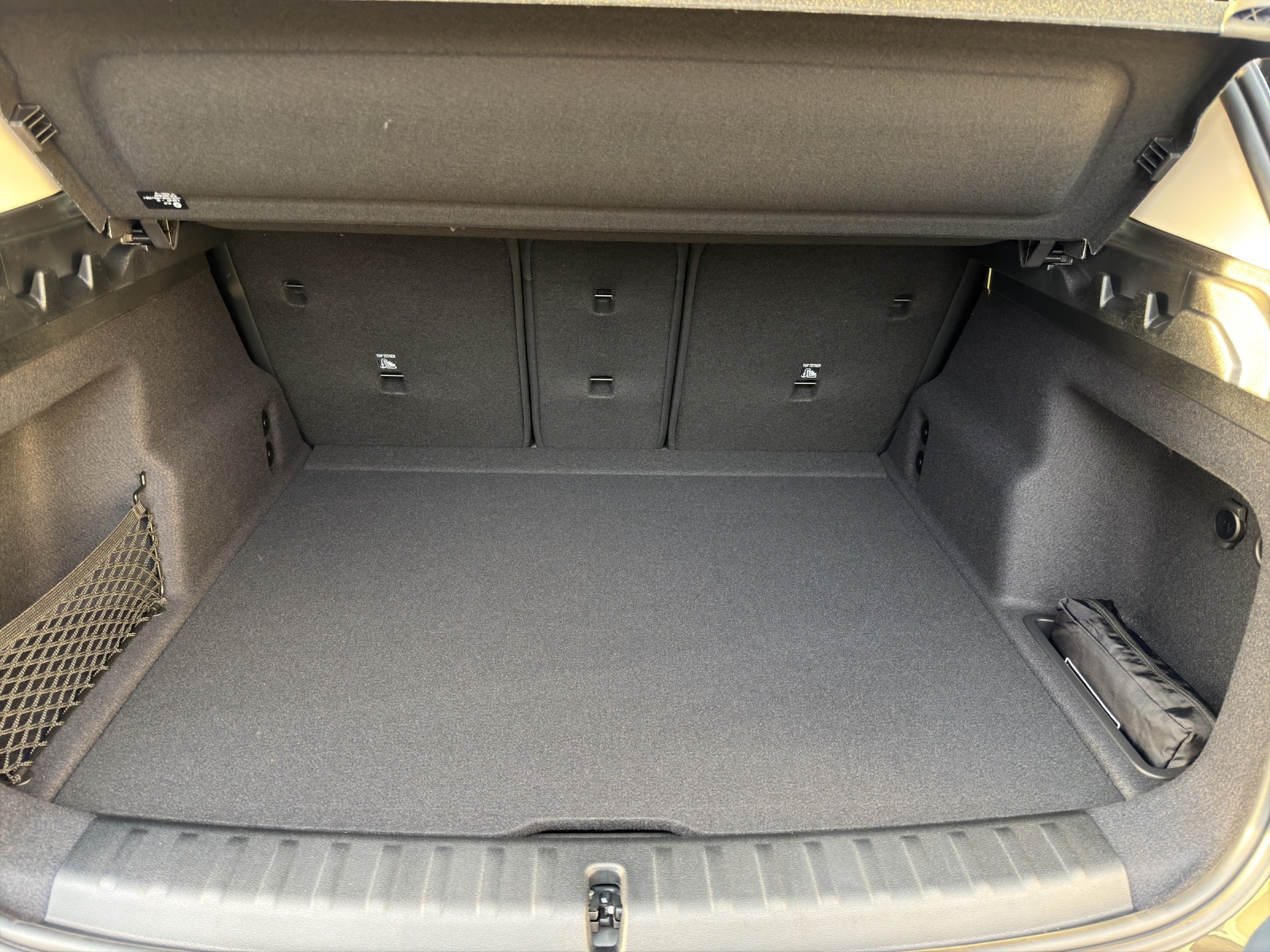 BMW X1 sDrive 18d-image-8