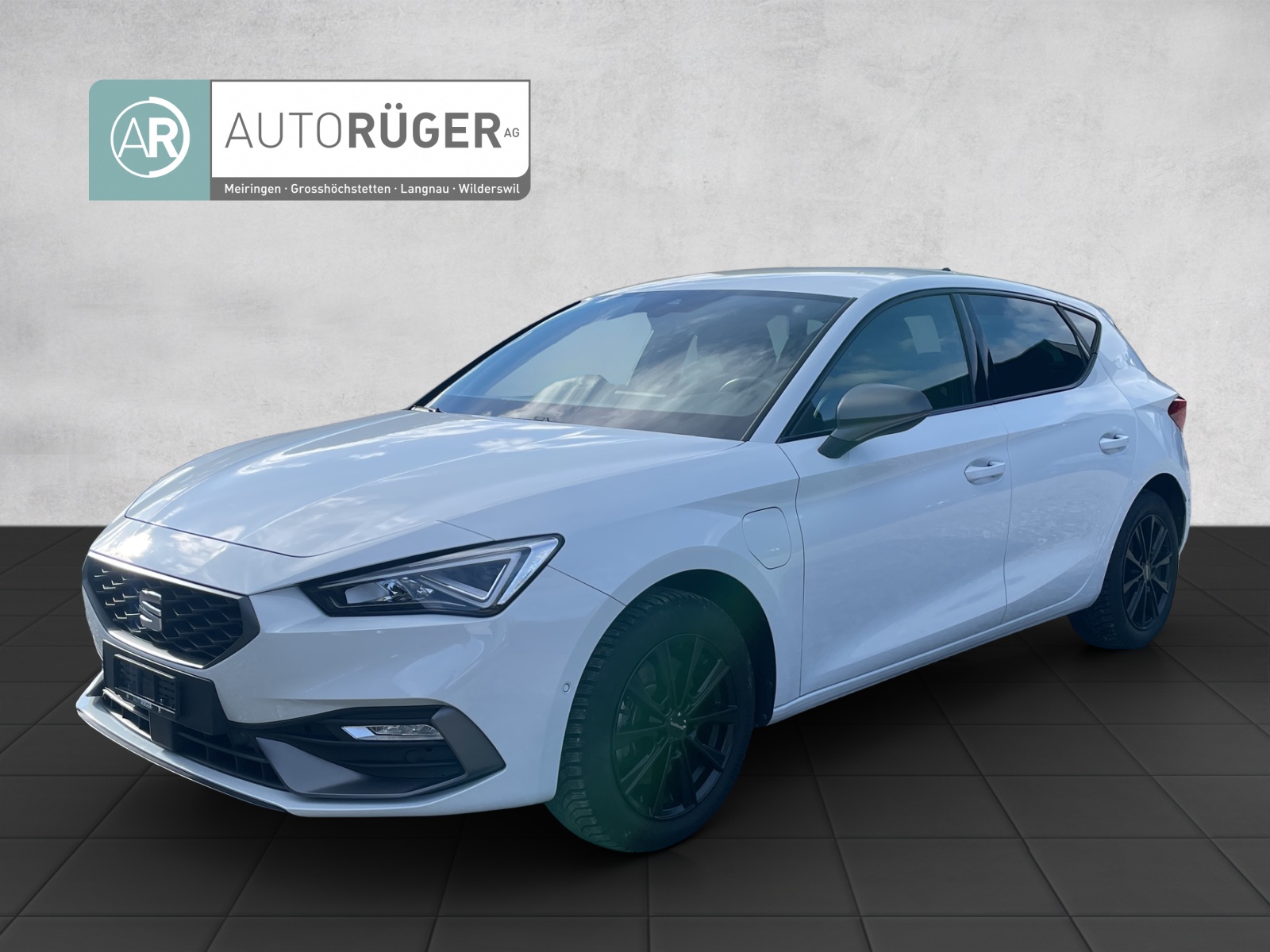 SEAT Leon 1.4 eHybrid pHEV DSG Hola FR-image-0