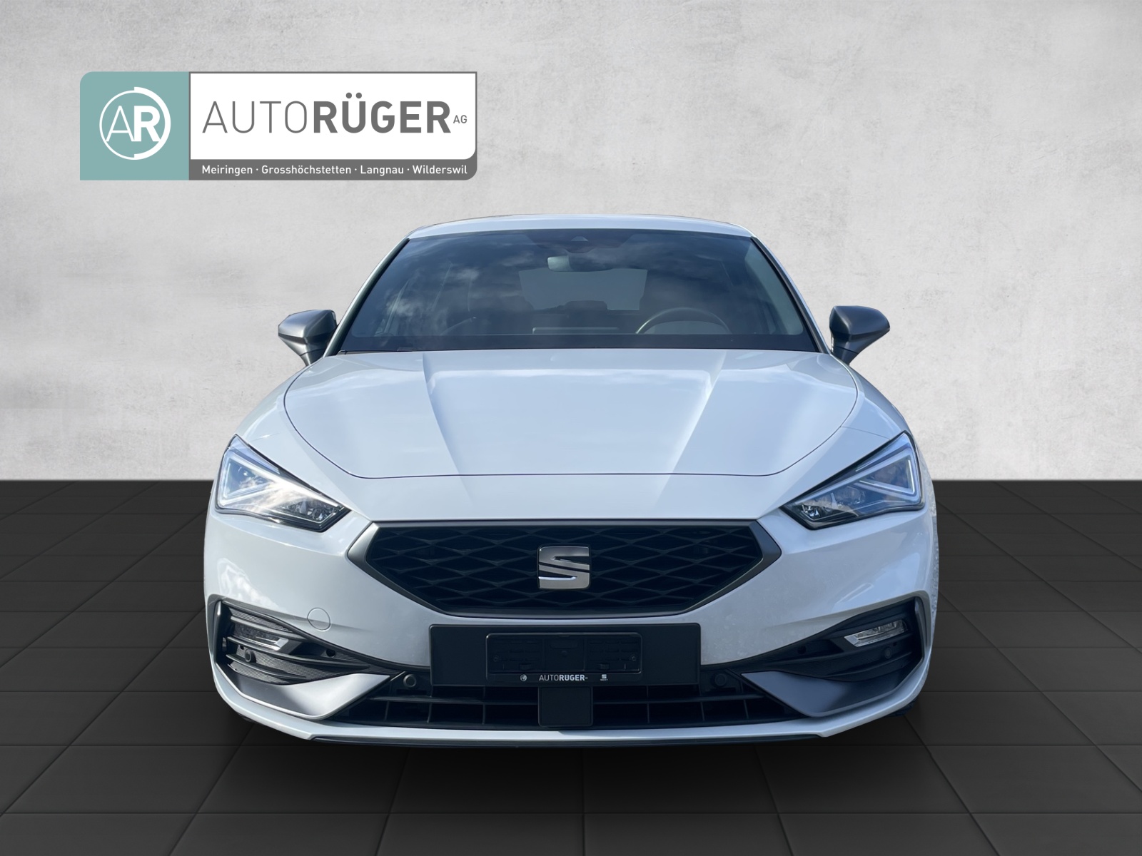 SEAT Leon 1.4 eHybrid pHEV DSG Hola FR-image-1