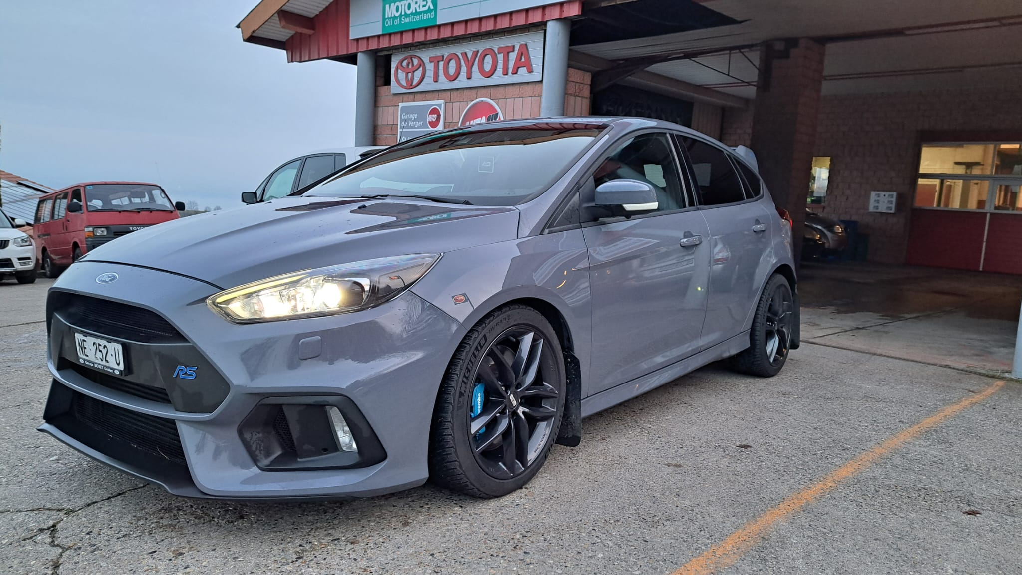 Car photo