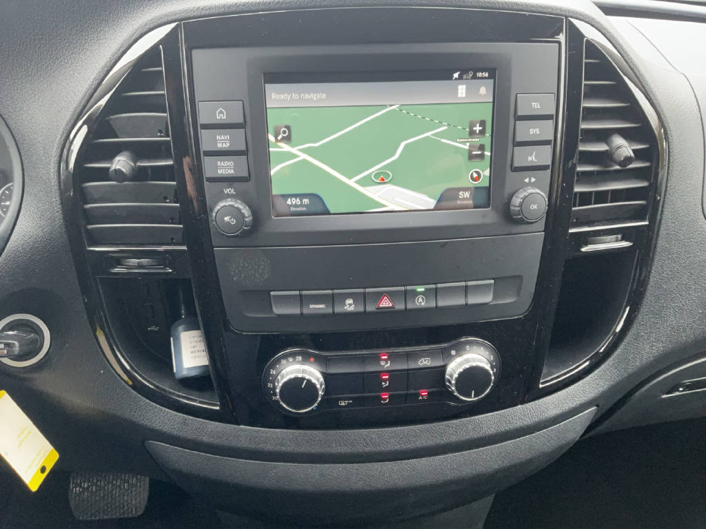 MERCEDES-BENZ Vito 116 CDI Lang Select Tourer 4 Matic-image-11
