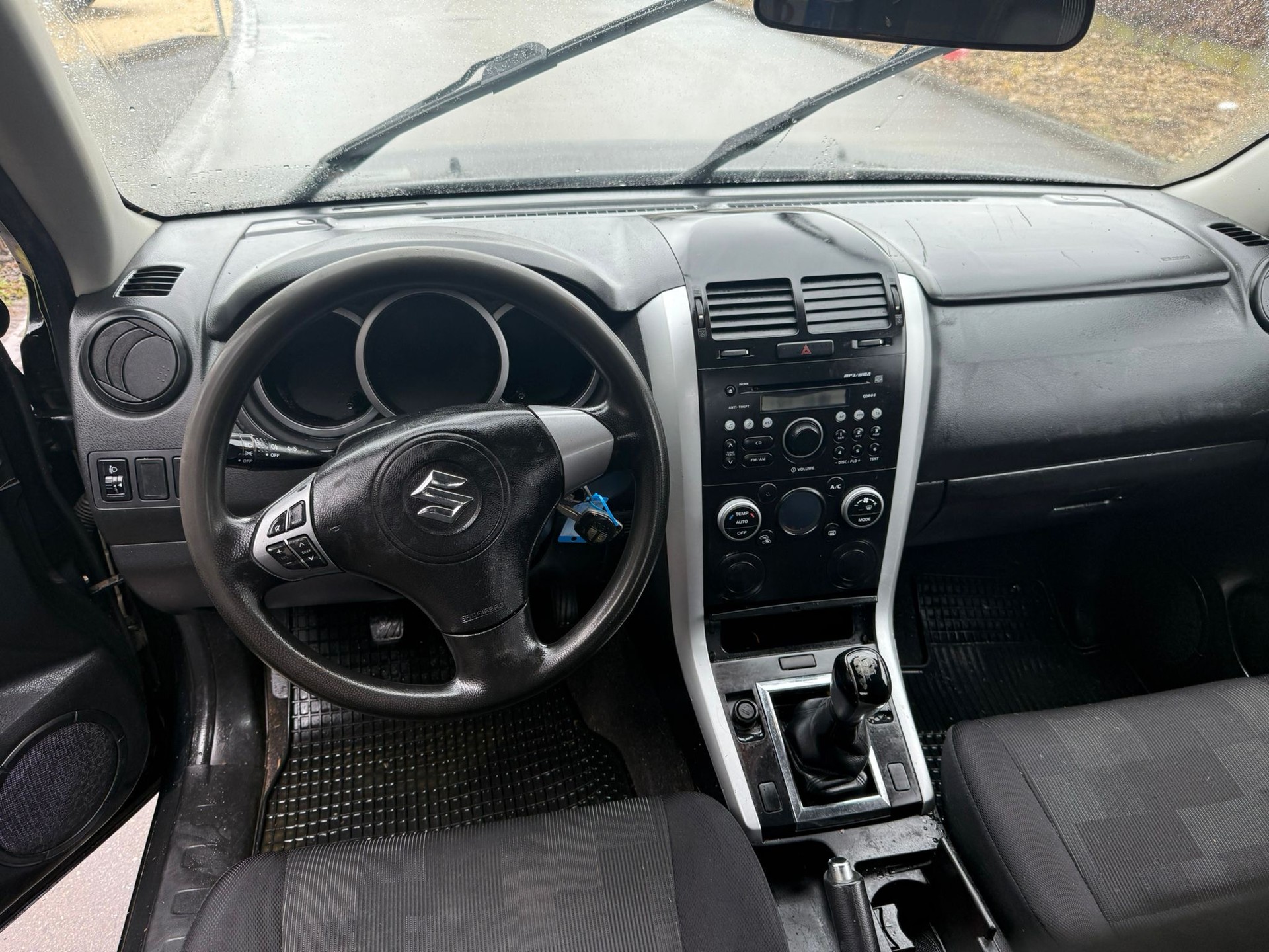 SUZUKI Grand Vitara 1.6 16V GL Top-image-4