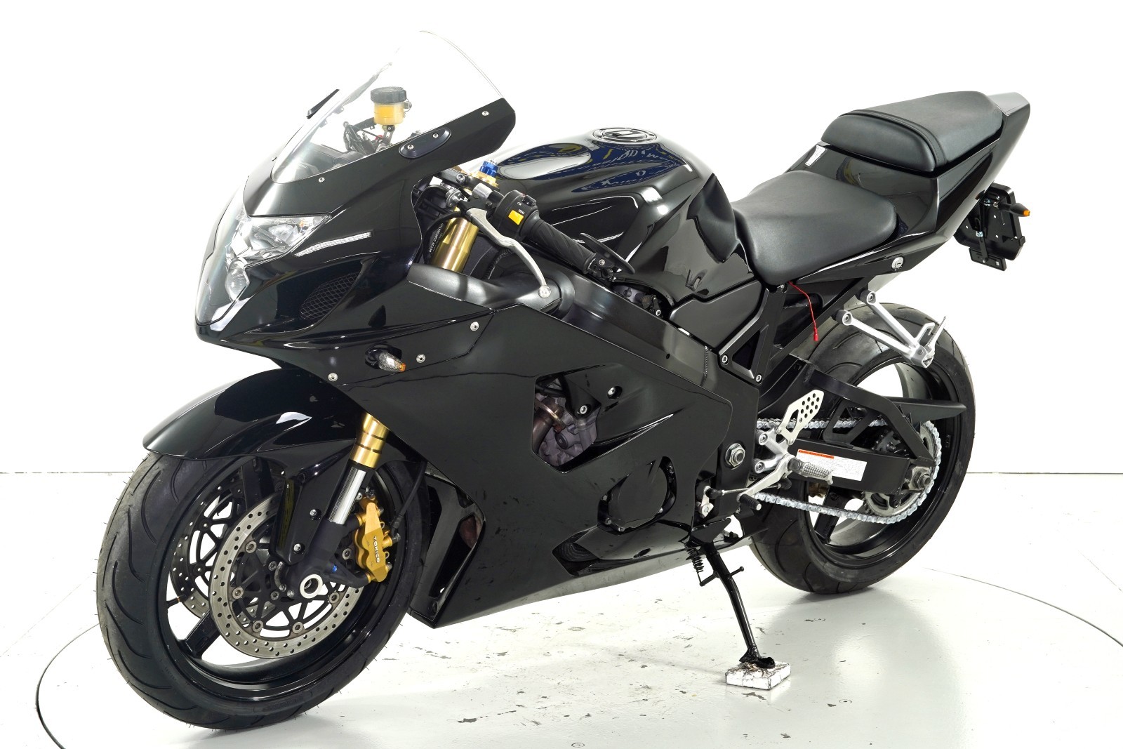 SUZUKI GSX-R 750-showroom-element-2