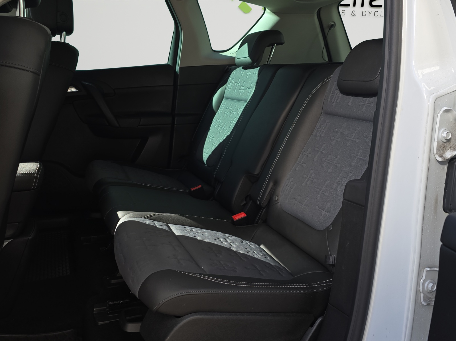 OPEL Meriva 1.4 Turbo Cosmo Automatic-image-11