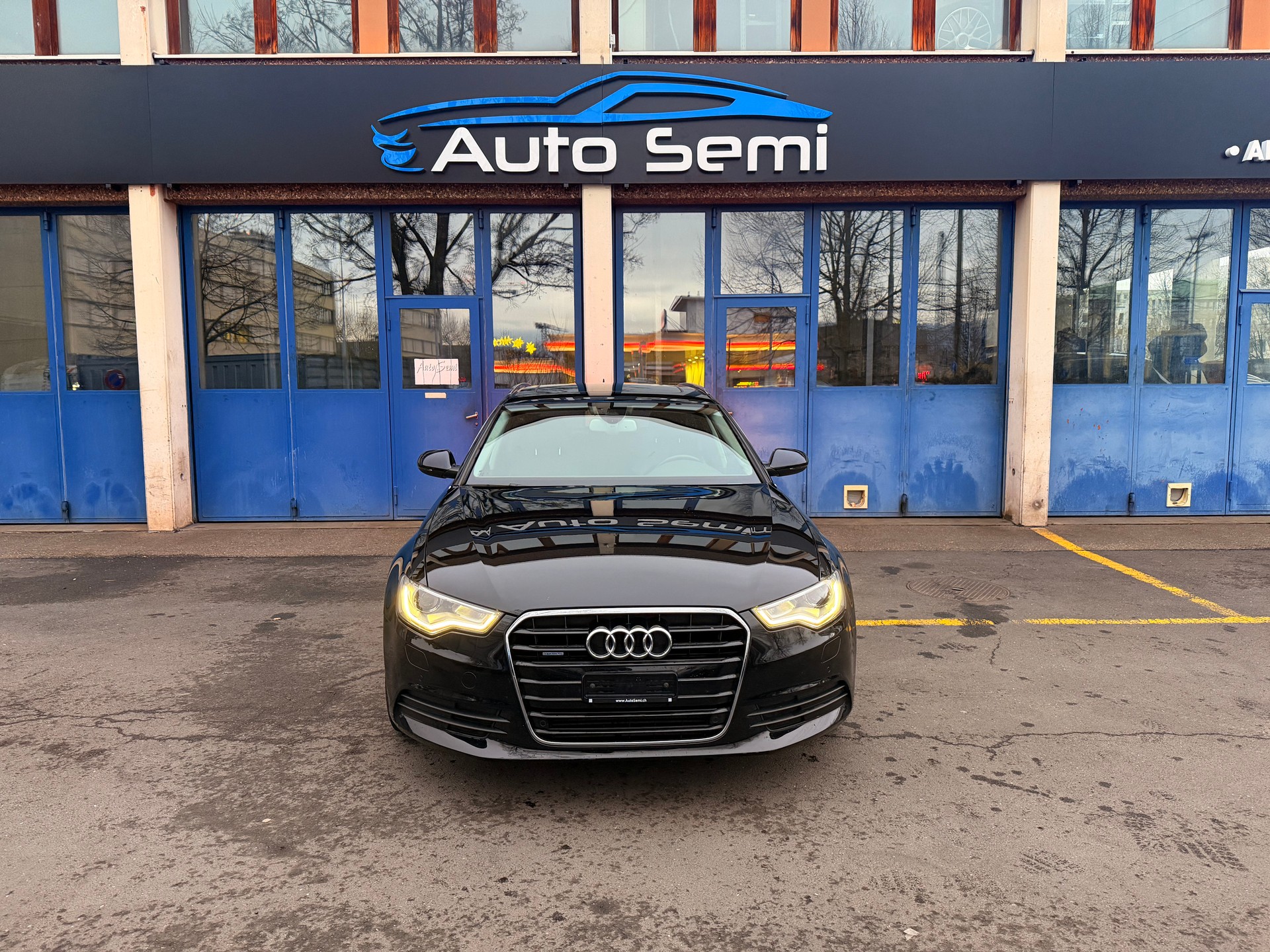 AUDI A6 Avant 3.0 TDI V6 quattro S-tronic-image-1