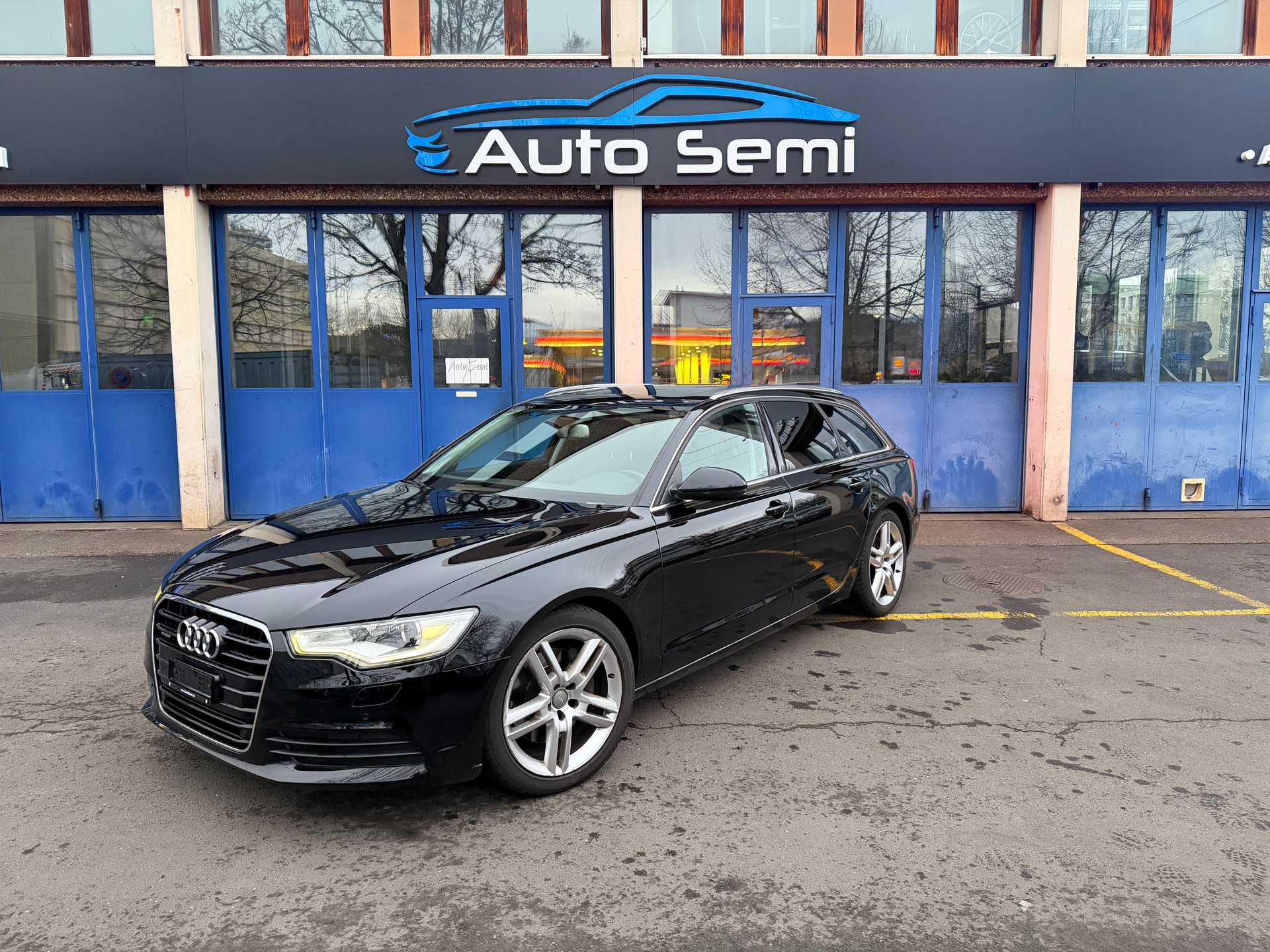 AUDI A6 Avant 3.0 TDI V6 quattro S-tronic-image-2