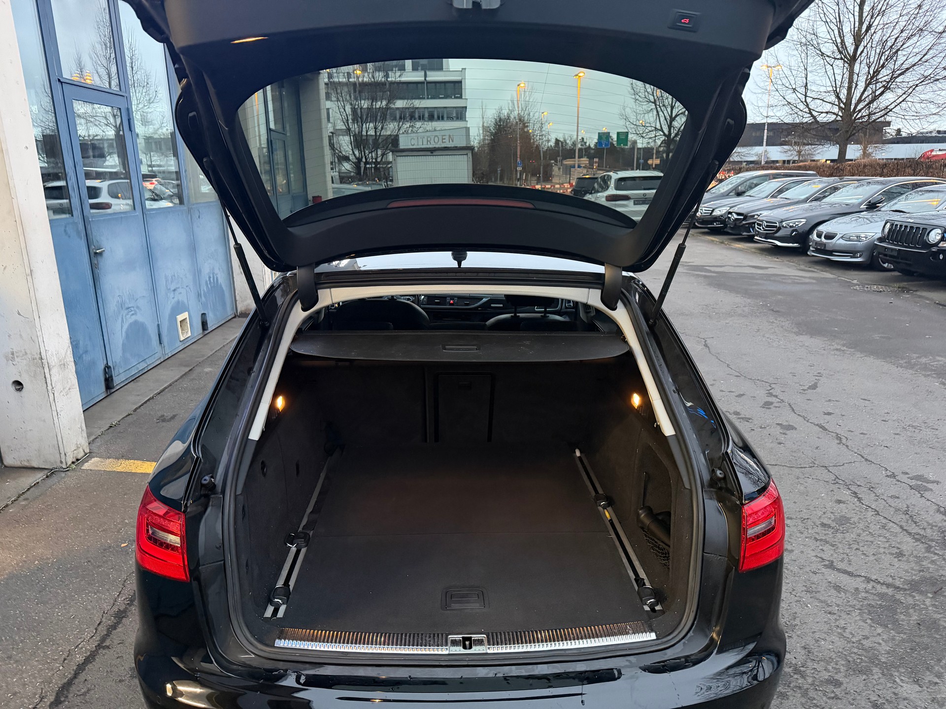 AUDI A6 Avant 3.0 TDI V6 quattro S-tronic-image-15