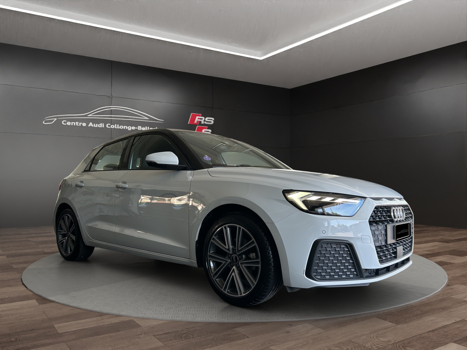 AUDI A1 Sportback 30 TFSI Attraction S-tronic-image-7