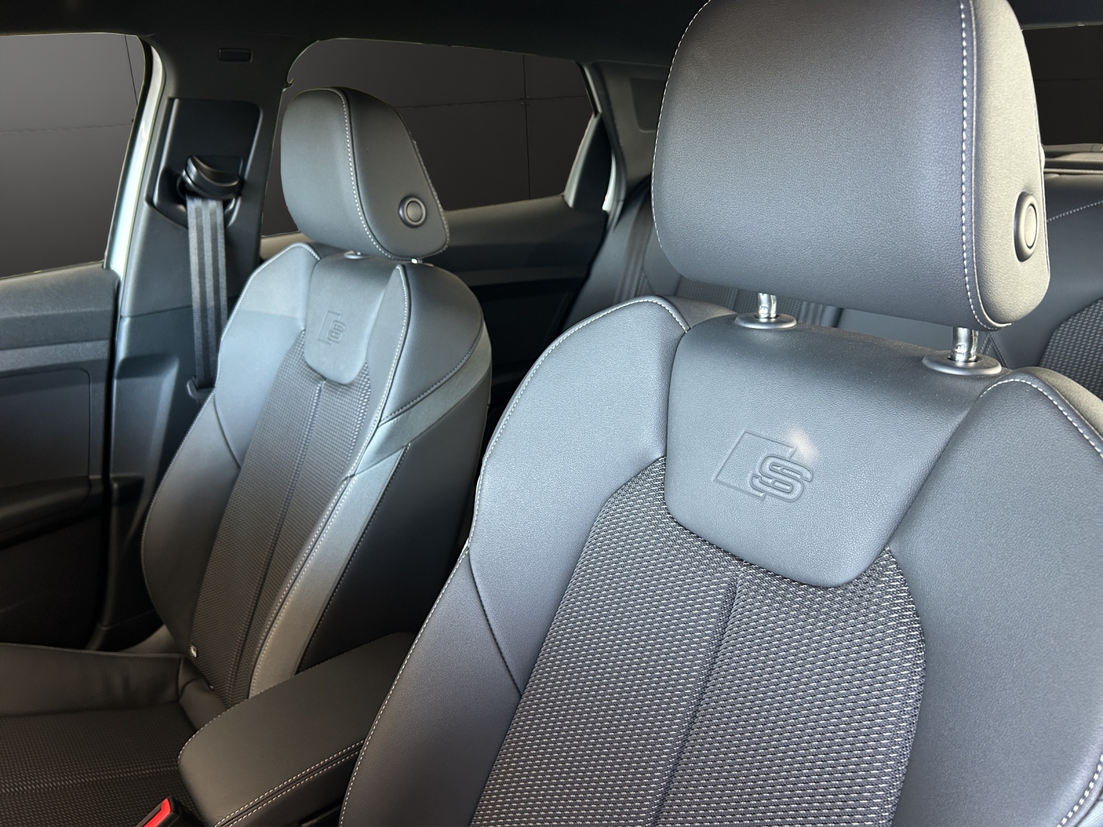 AUDI A1 Sportback 30 TFSI Attraction S-tronic-image-21