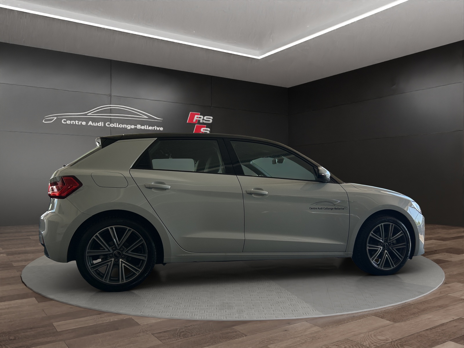 AUDI A1 Sportback 30 TFSI Attraction S-tronic-image-6