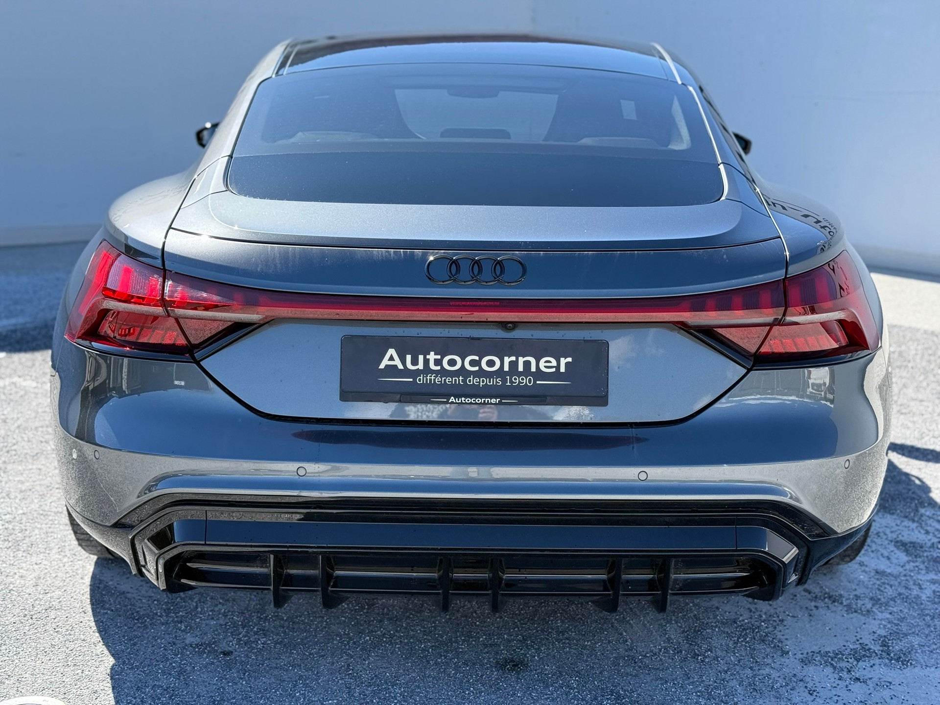 AUDI e-tron GT quattro-image-3