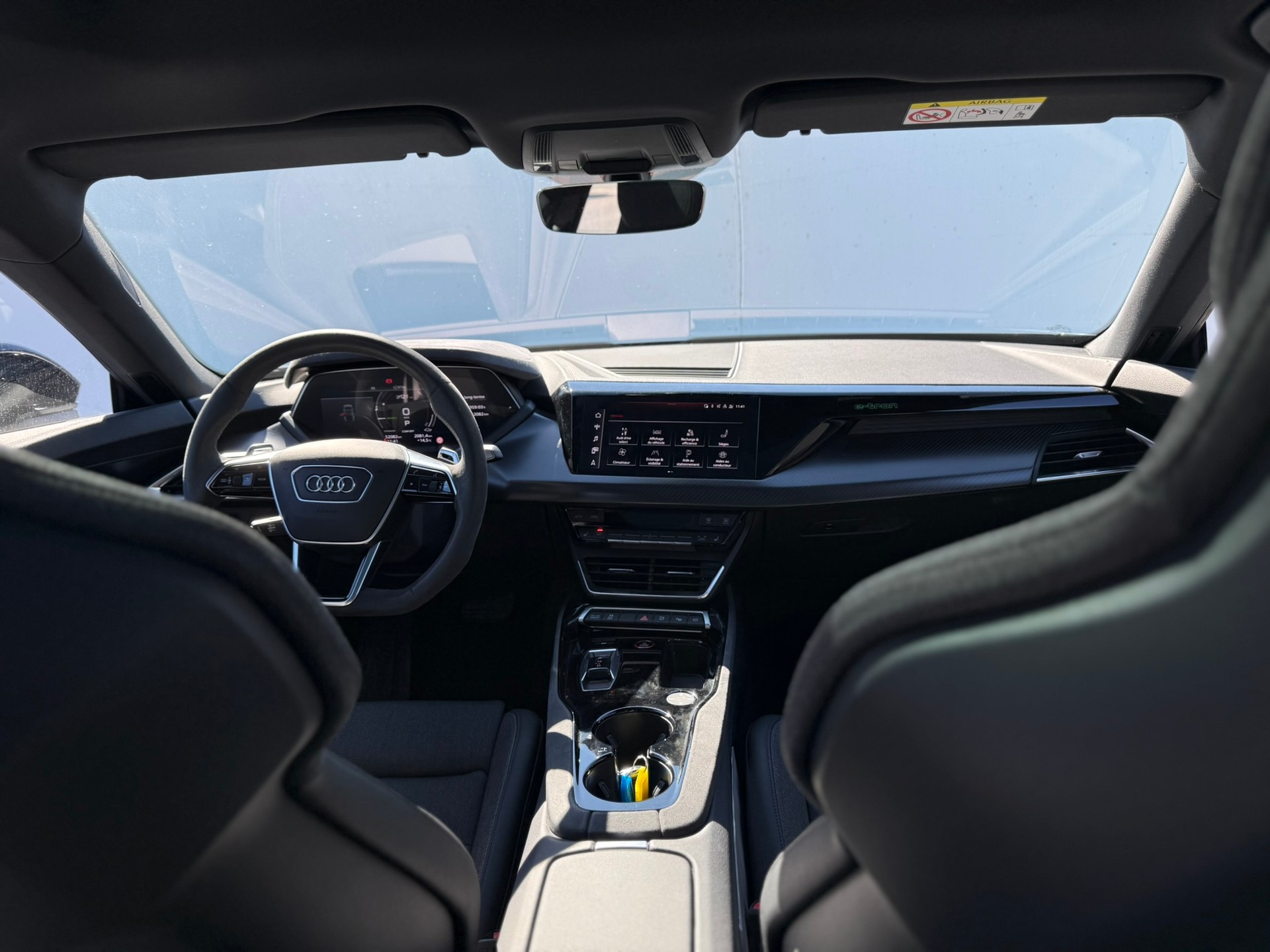 AUDI e-tron GT quattro-image-8