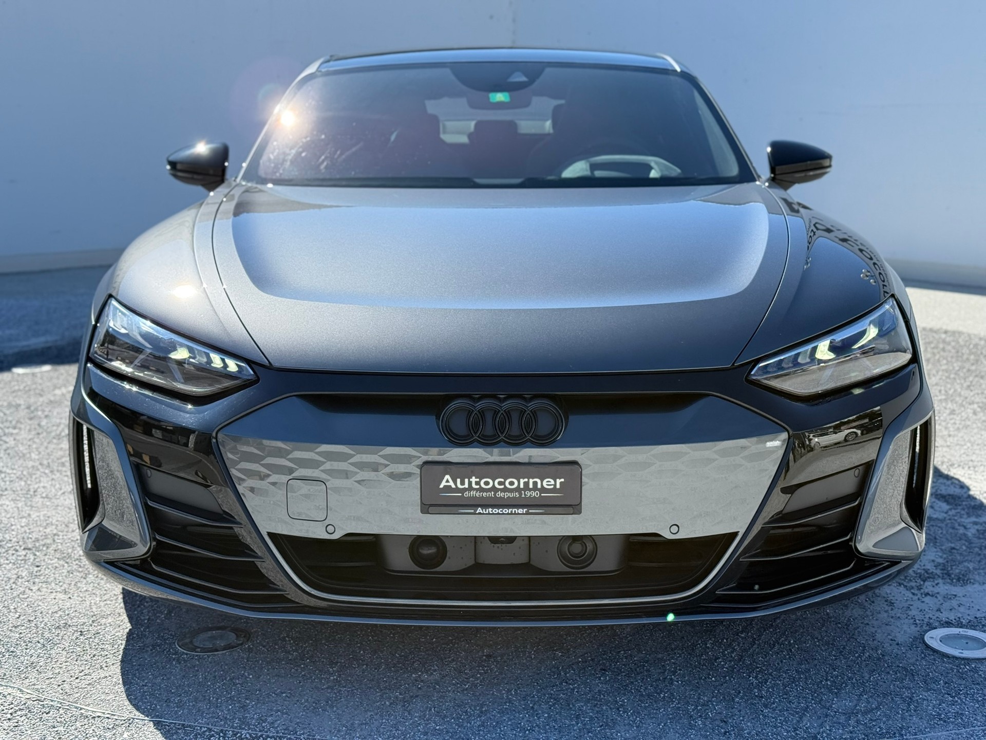 AUDI e-tron GT quattro-image-4