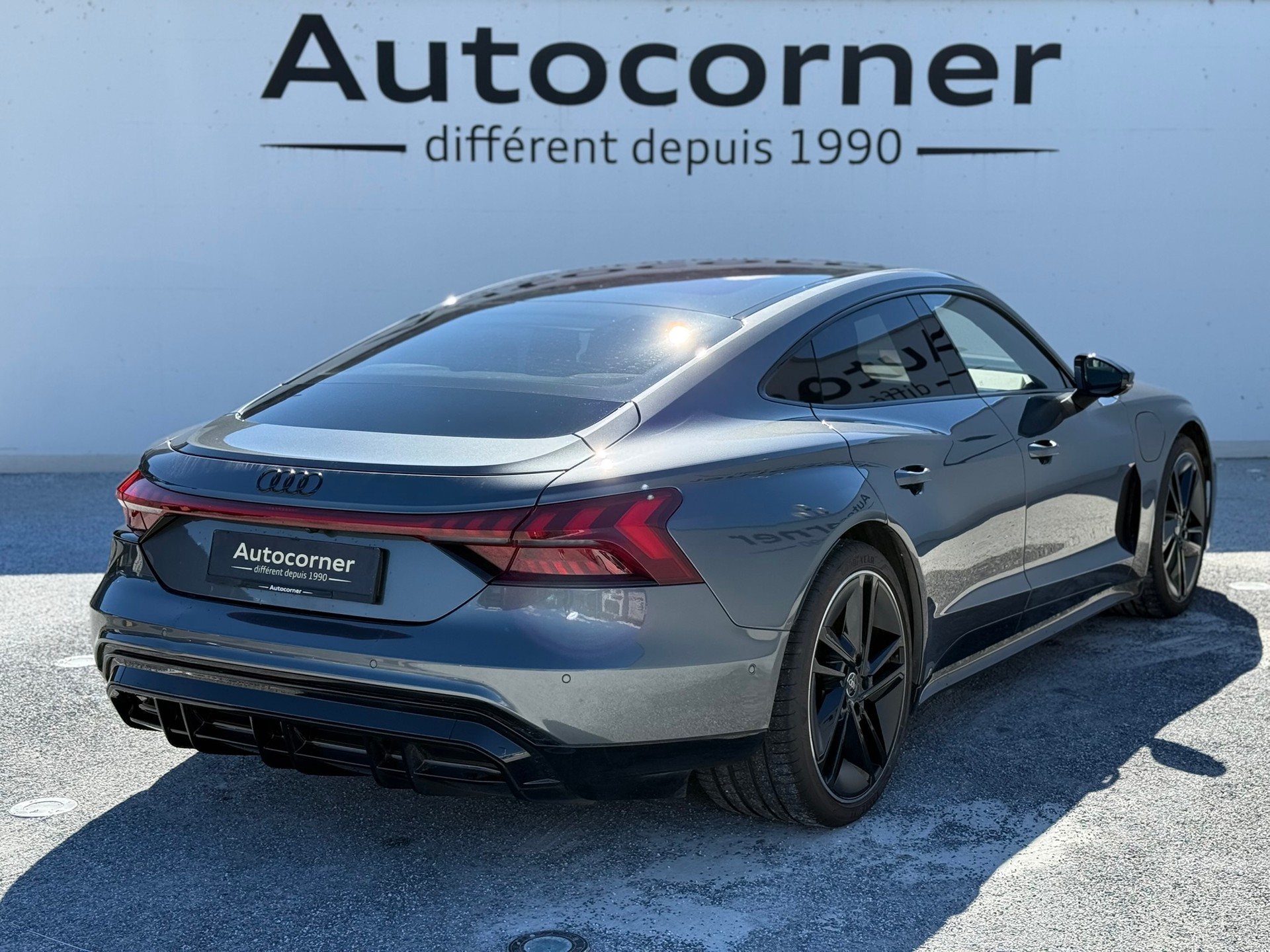 AUDI e-tron GT quattro-image-2