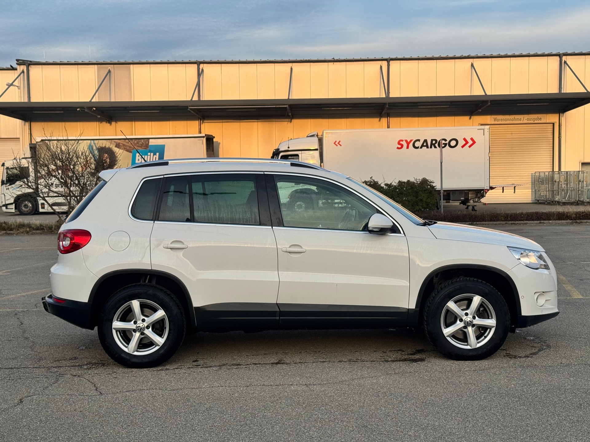 VW Tiguan 2.0 TSI Sport&Style Tiptronic-image-3