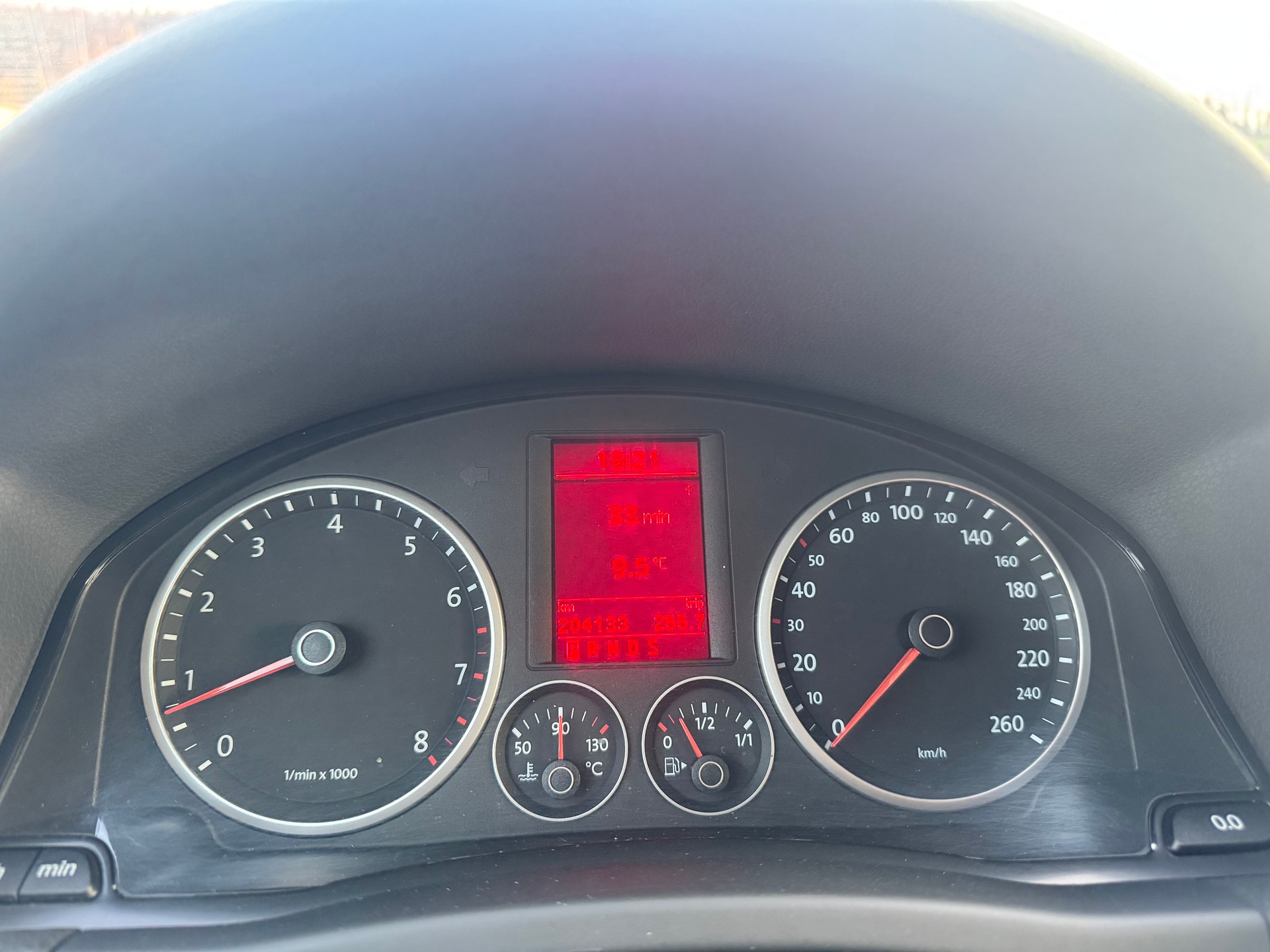 VW Tiguan 2.0 TSI Sport&Style Tiptronic-image-12
