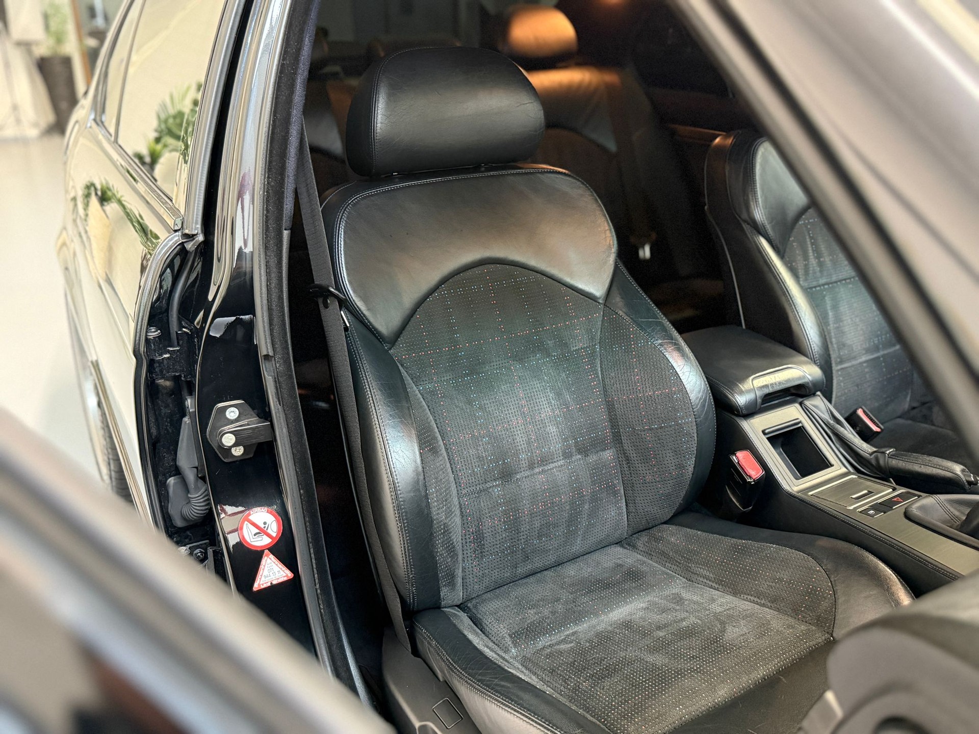 BMW M5-image-18