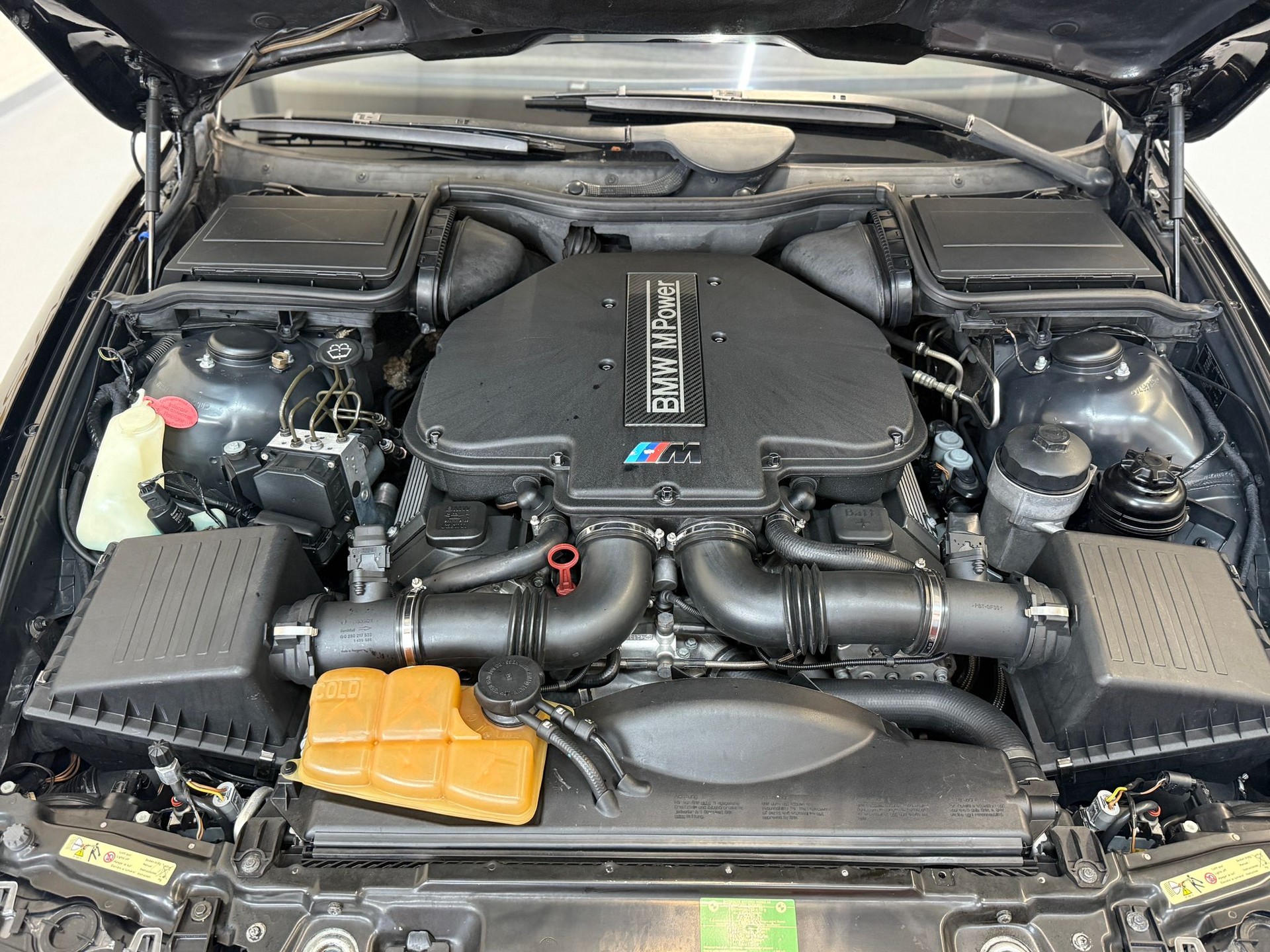 BMW M5-image-19