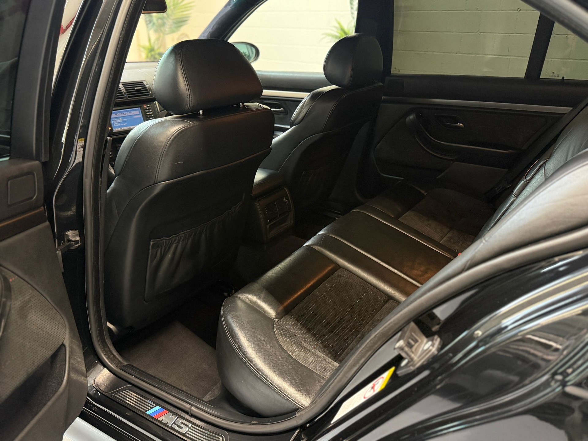 BMW M5-image-9