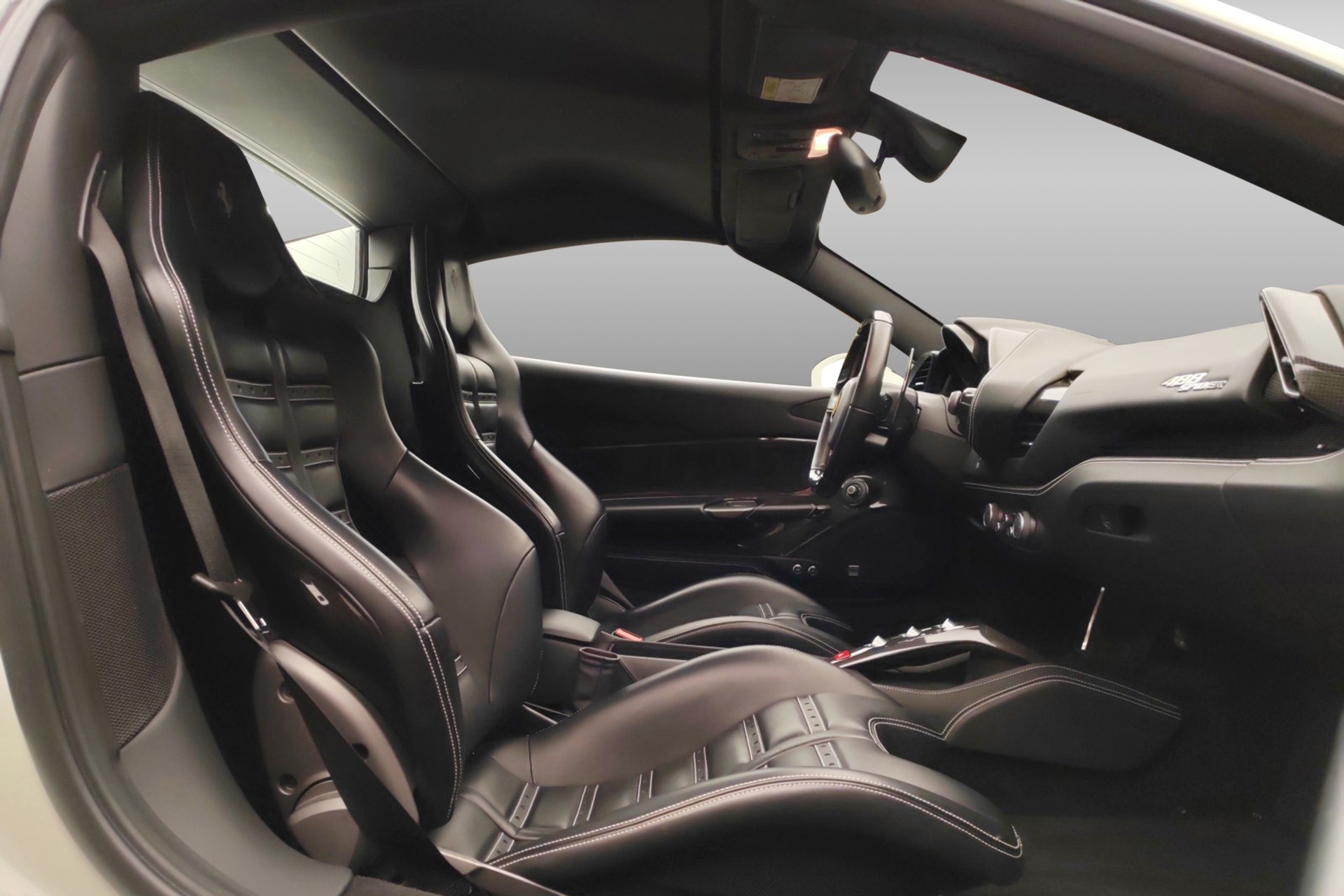 FERRARI 488 Spider 3.9 V8-image-17