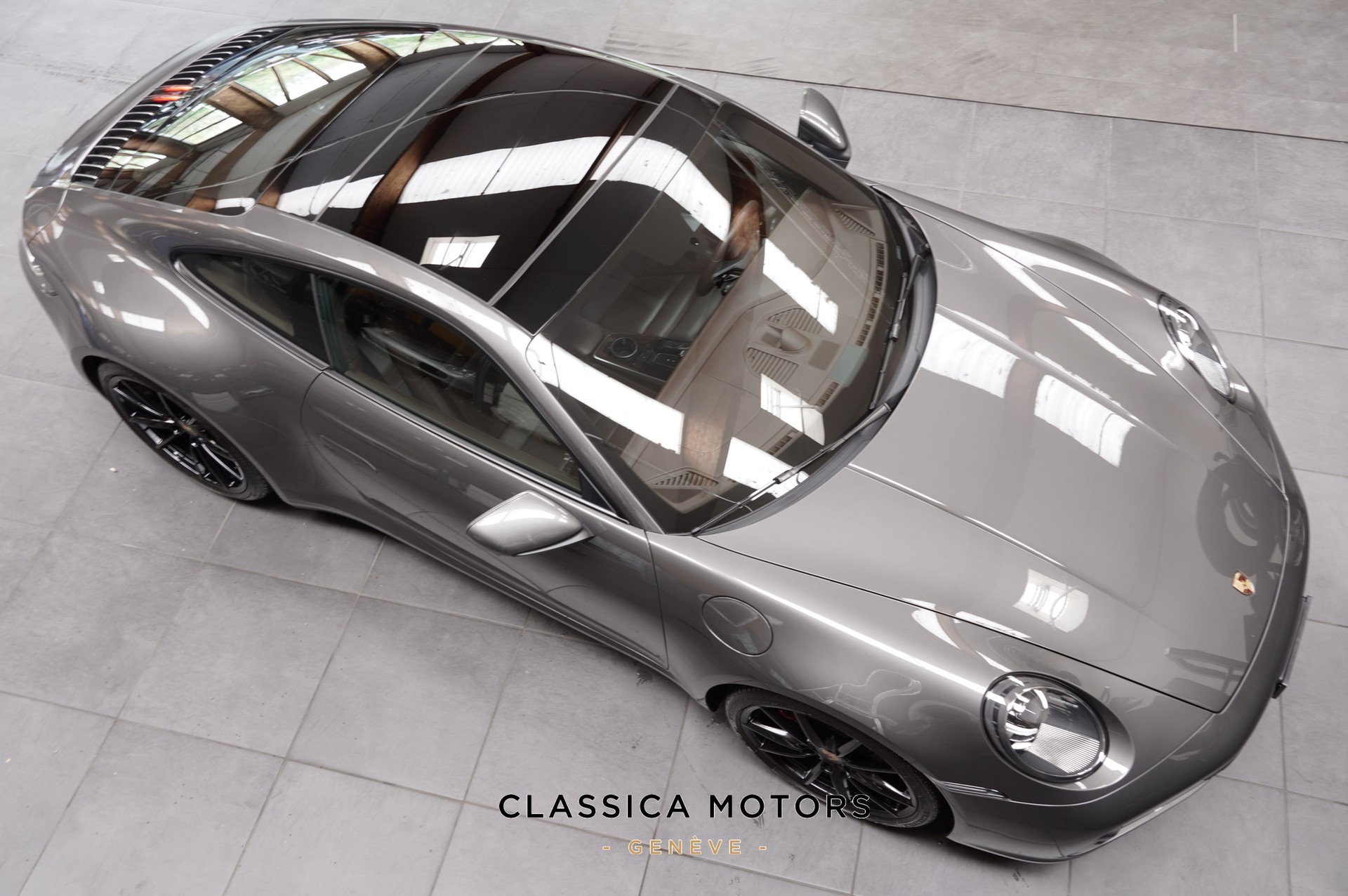 PORSCHE 911 Carrera 4S PDK-image-15