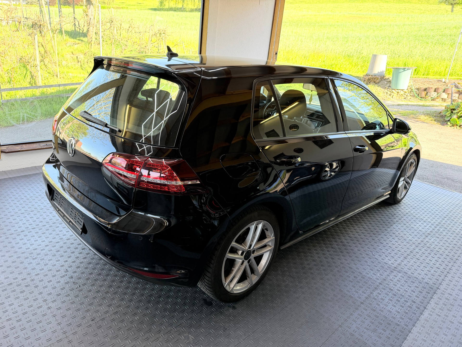 VW Golf 2.0 TDI GTD DSG-image-3