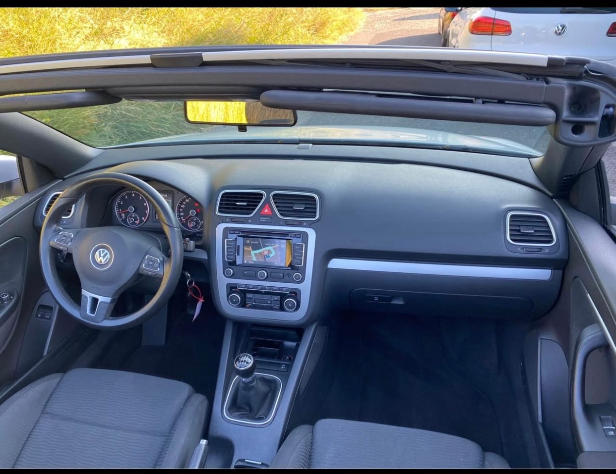 VW Eos 1.4 TSI BlueMotion Technology-image-7