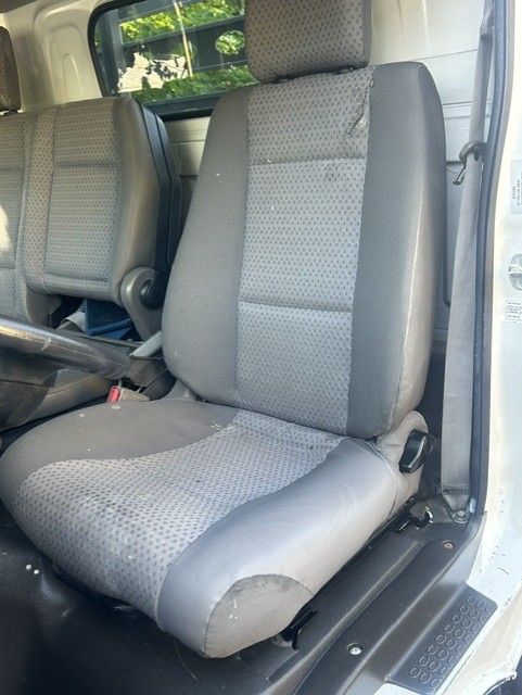 NISSAN CABSTAR-image-2