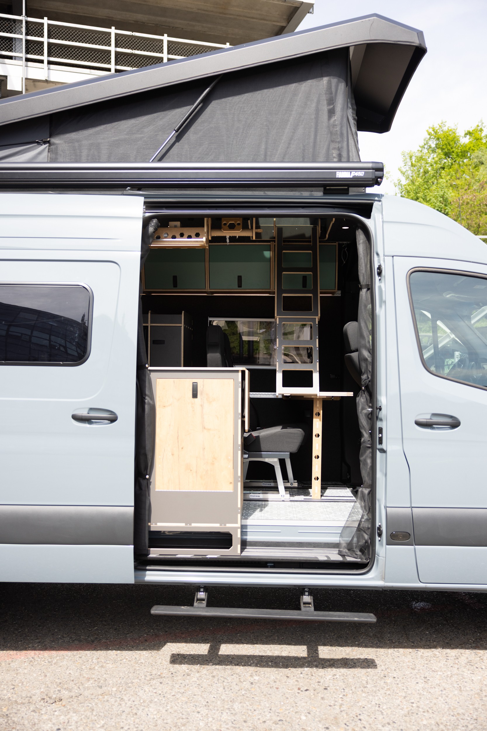 MERCEDES-BENZ 419 CDI 4x4 Campany Vans-image-6