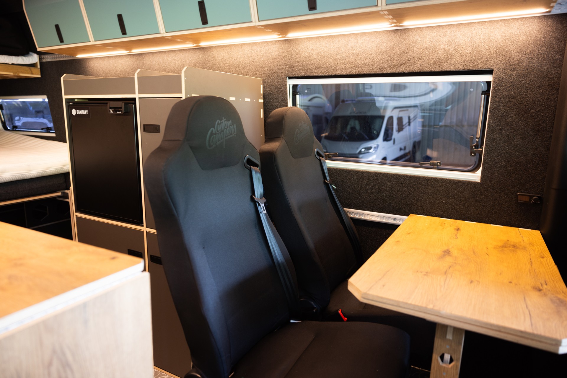 MERCEDES-BENZ 419 CDI 4x4 Campany Vans-image-12