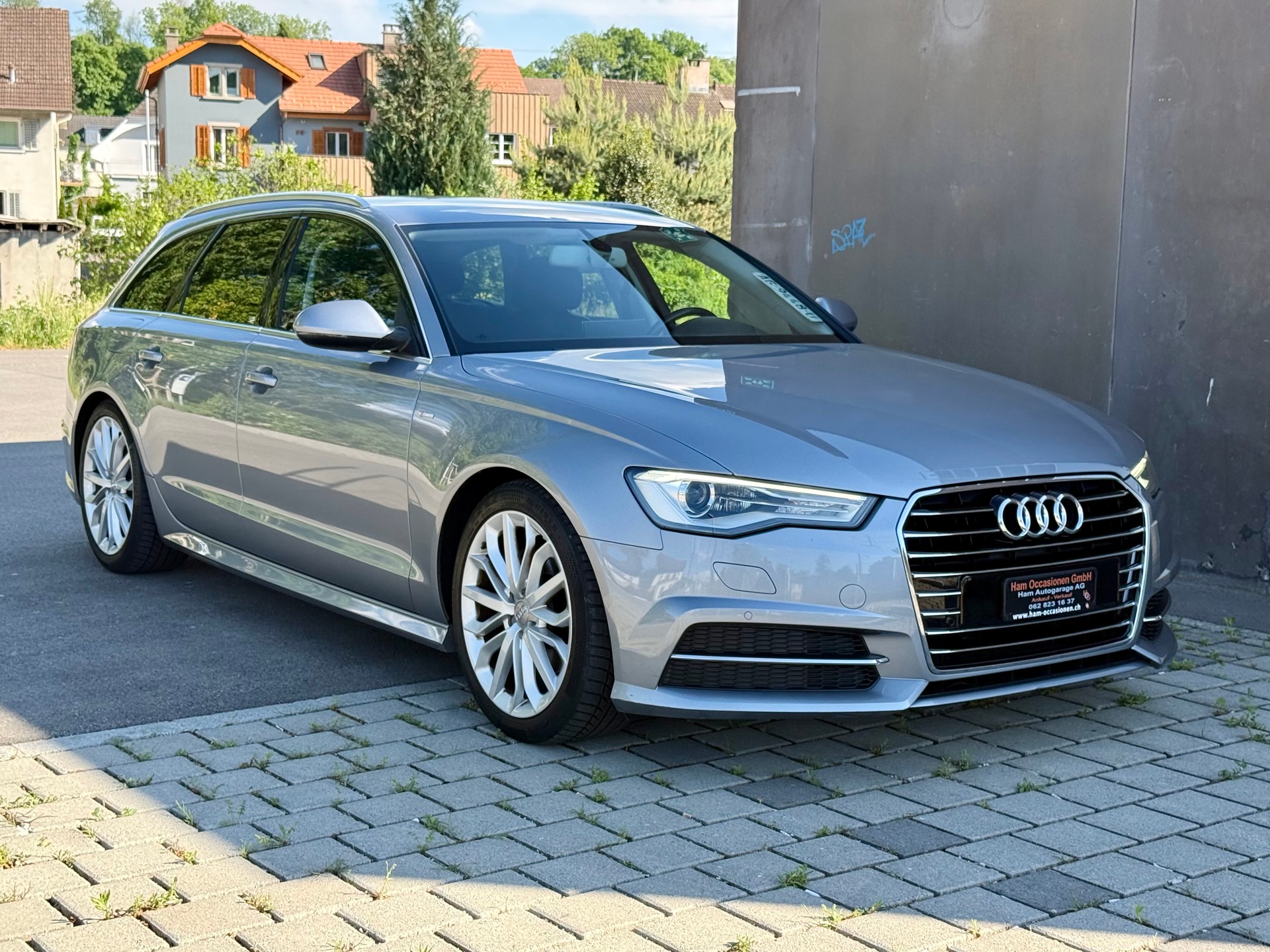 AUDI A6 Avant 2.0 TDI S line Exterieur-showroom-element-3